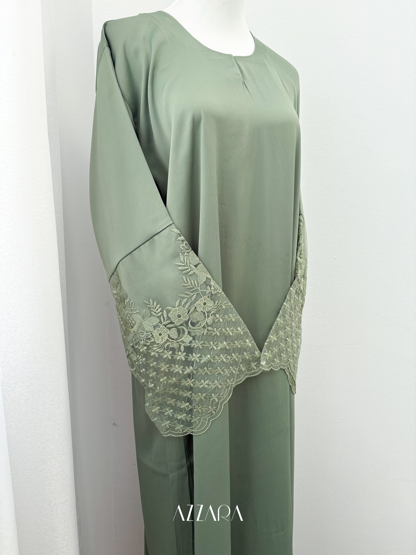 Sahara Abaya (D071) - Green lace abaya (No Hijab)
