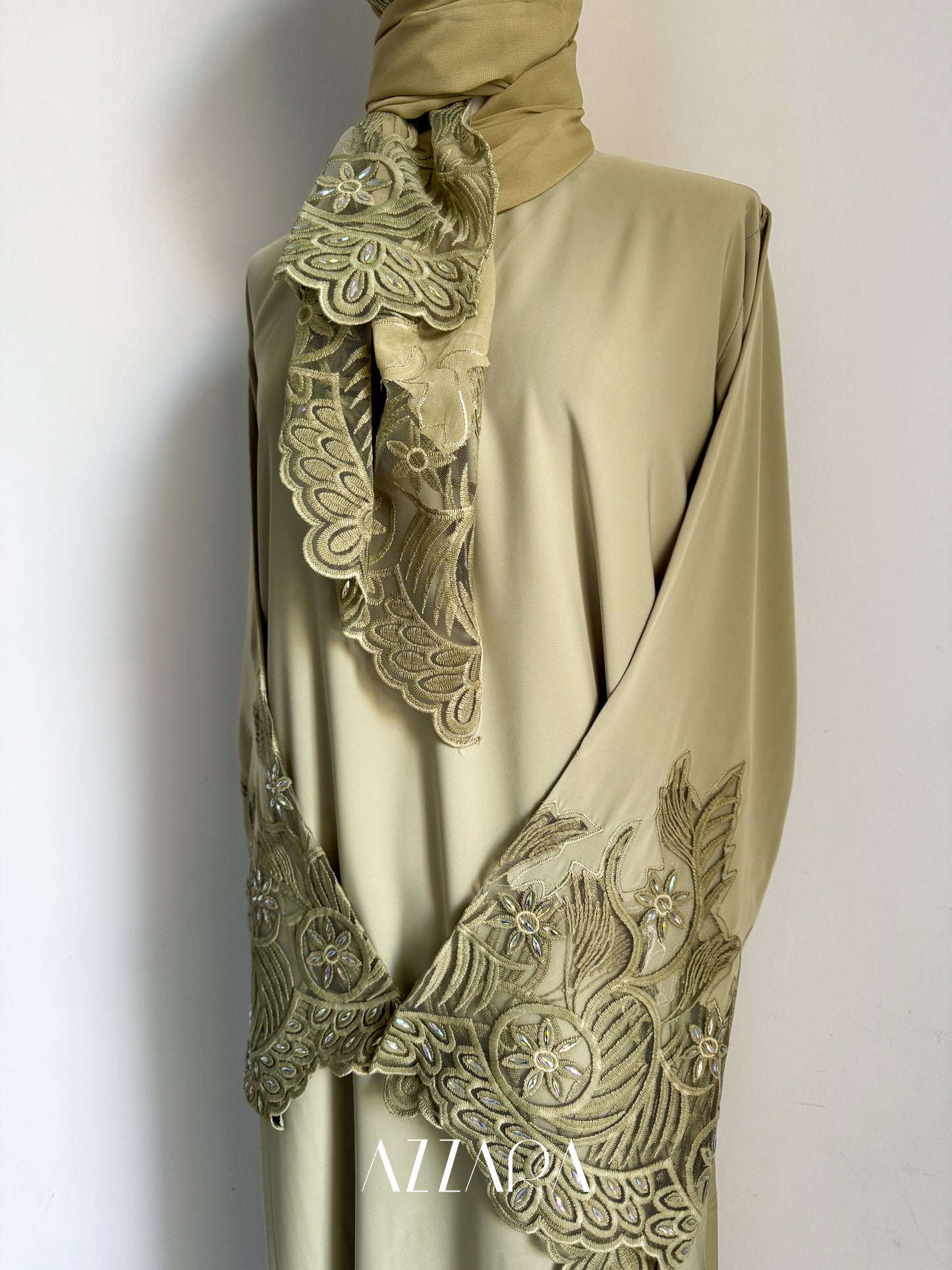 Laces Galore (C037) - Leaf green