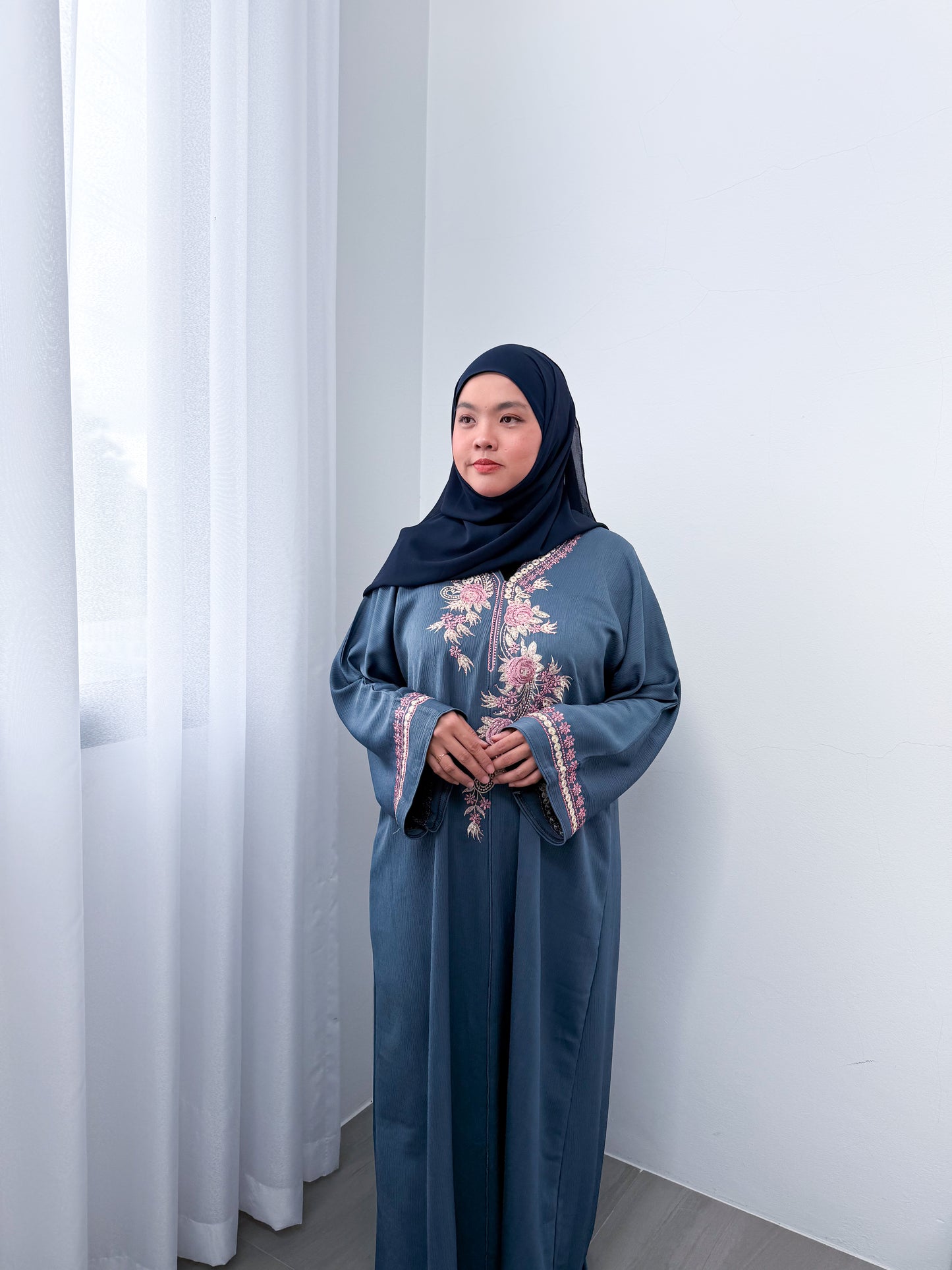 (N002) Luna Raudha - Sapphire Blue Embroidery + Crystal Stone