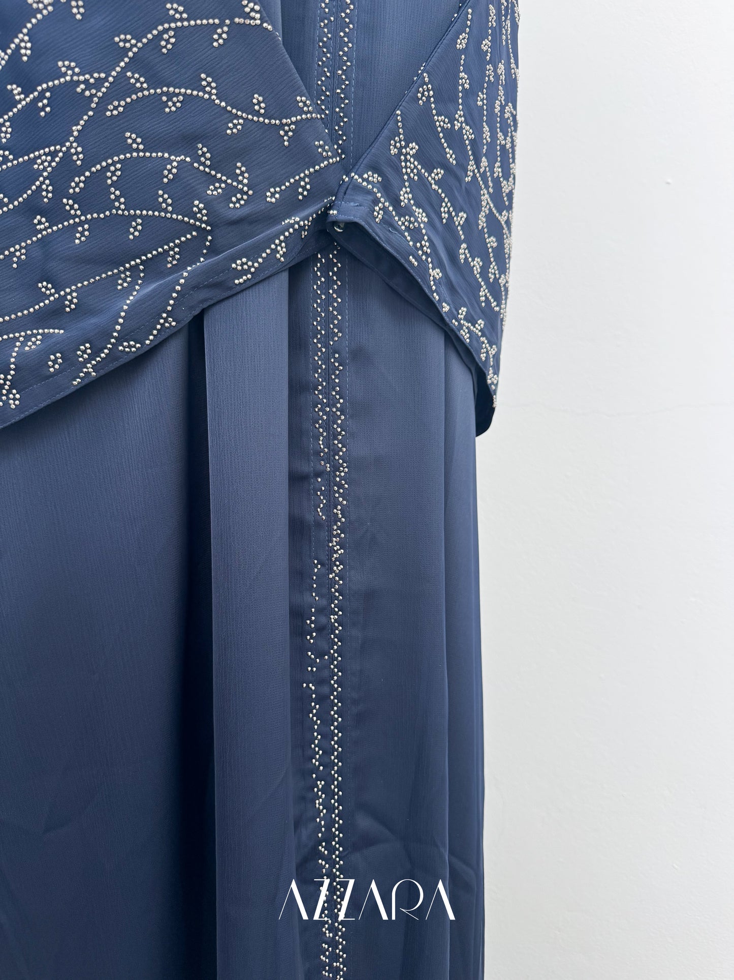 (G011) Syawal Crystals - Midnight Blue Crystal Veil (Defect)