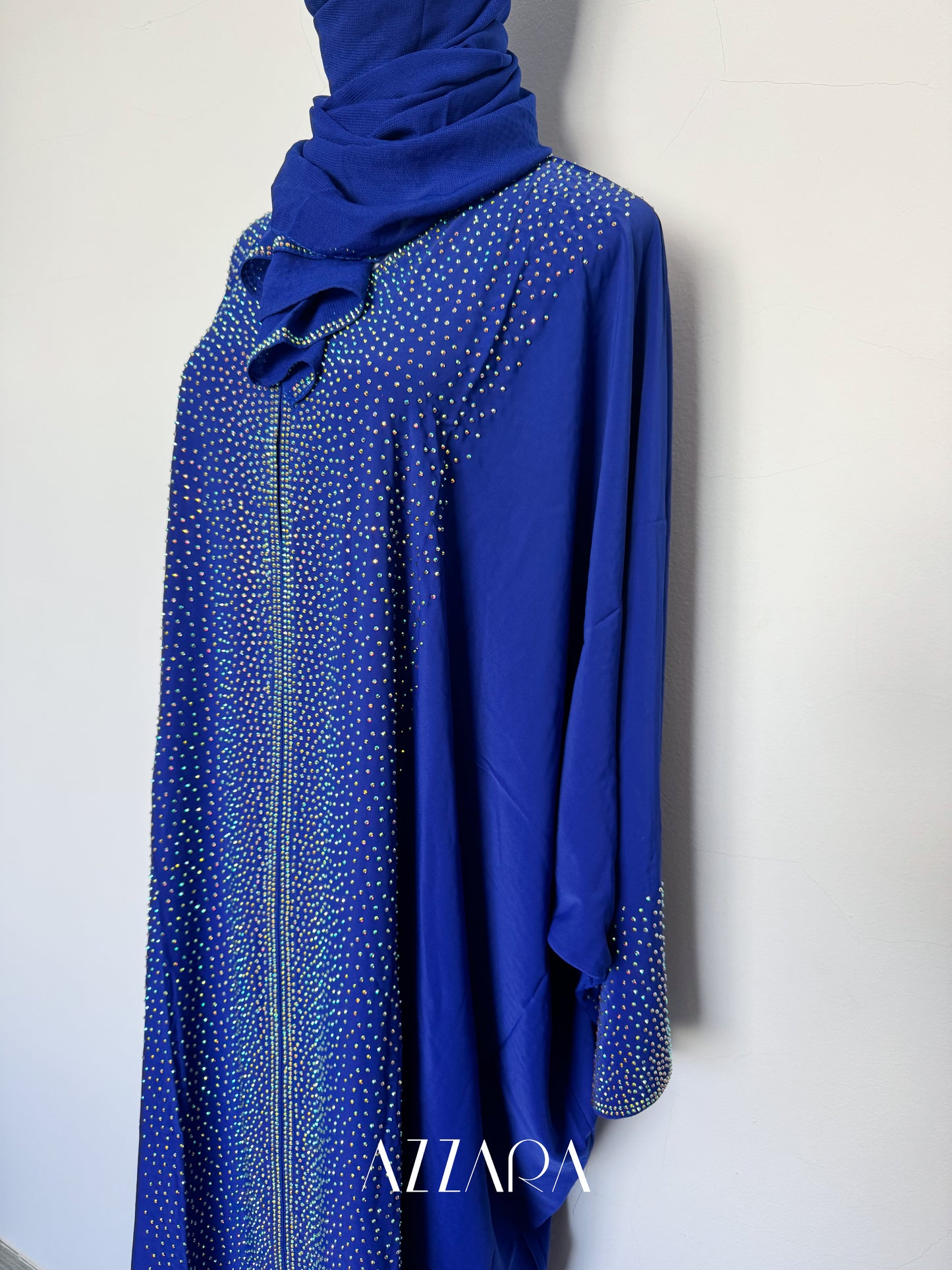 (B042) Straight Crystals Luxe in Bright Blue