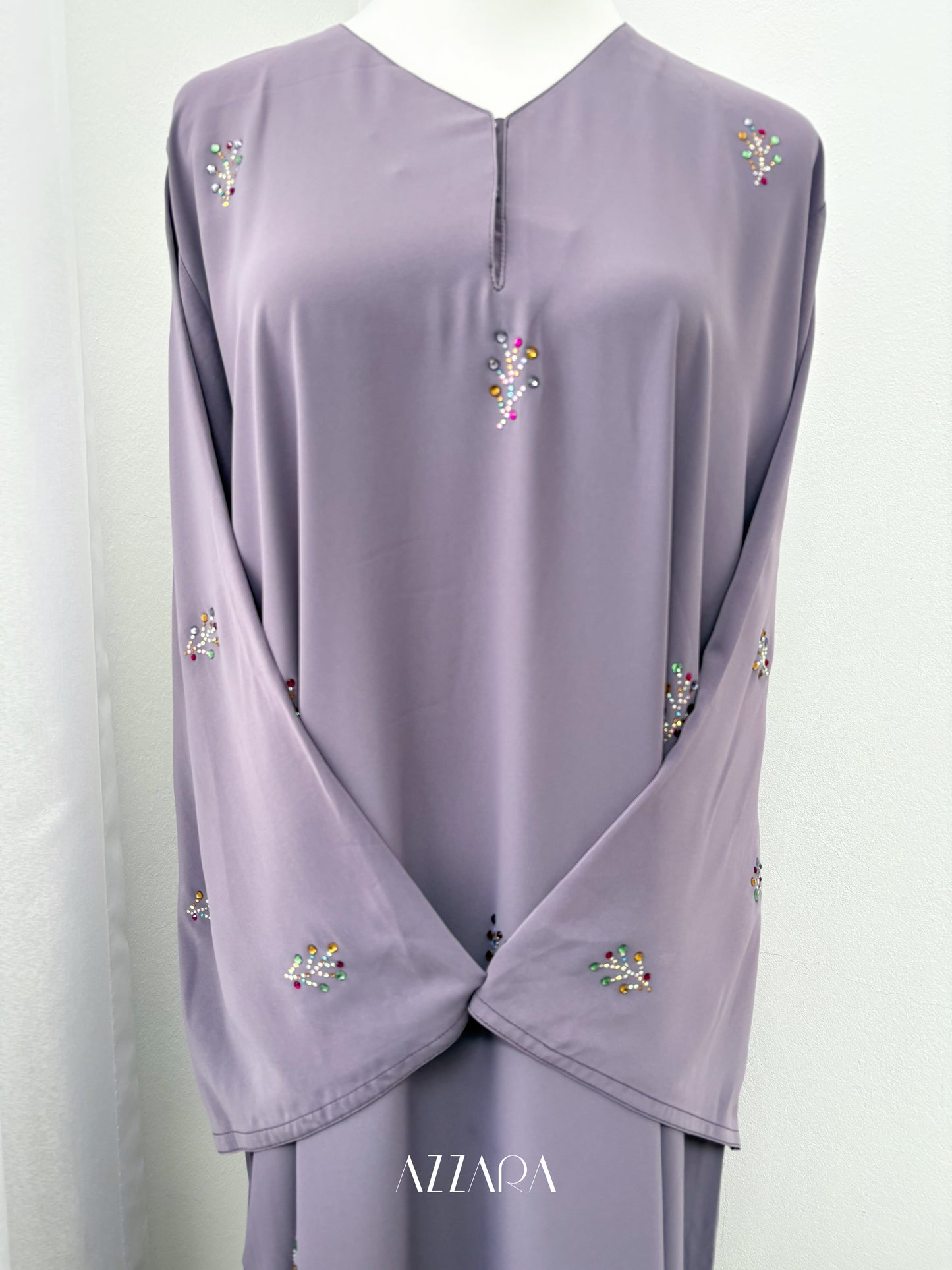 (B045) Crystal Radiance in Heather Purple