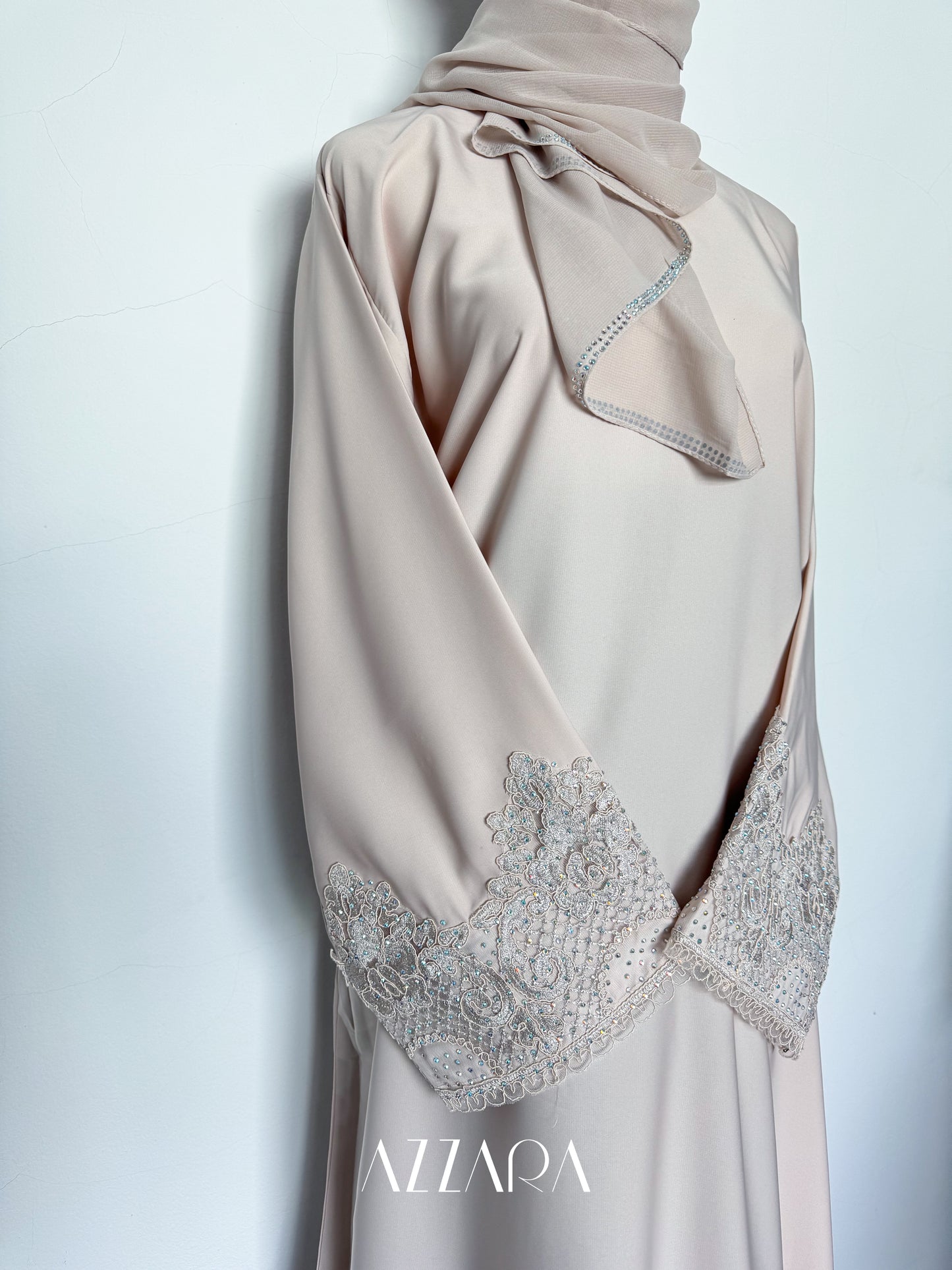 Laces Galore (C045) - Light Peach