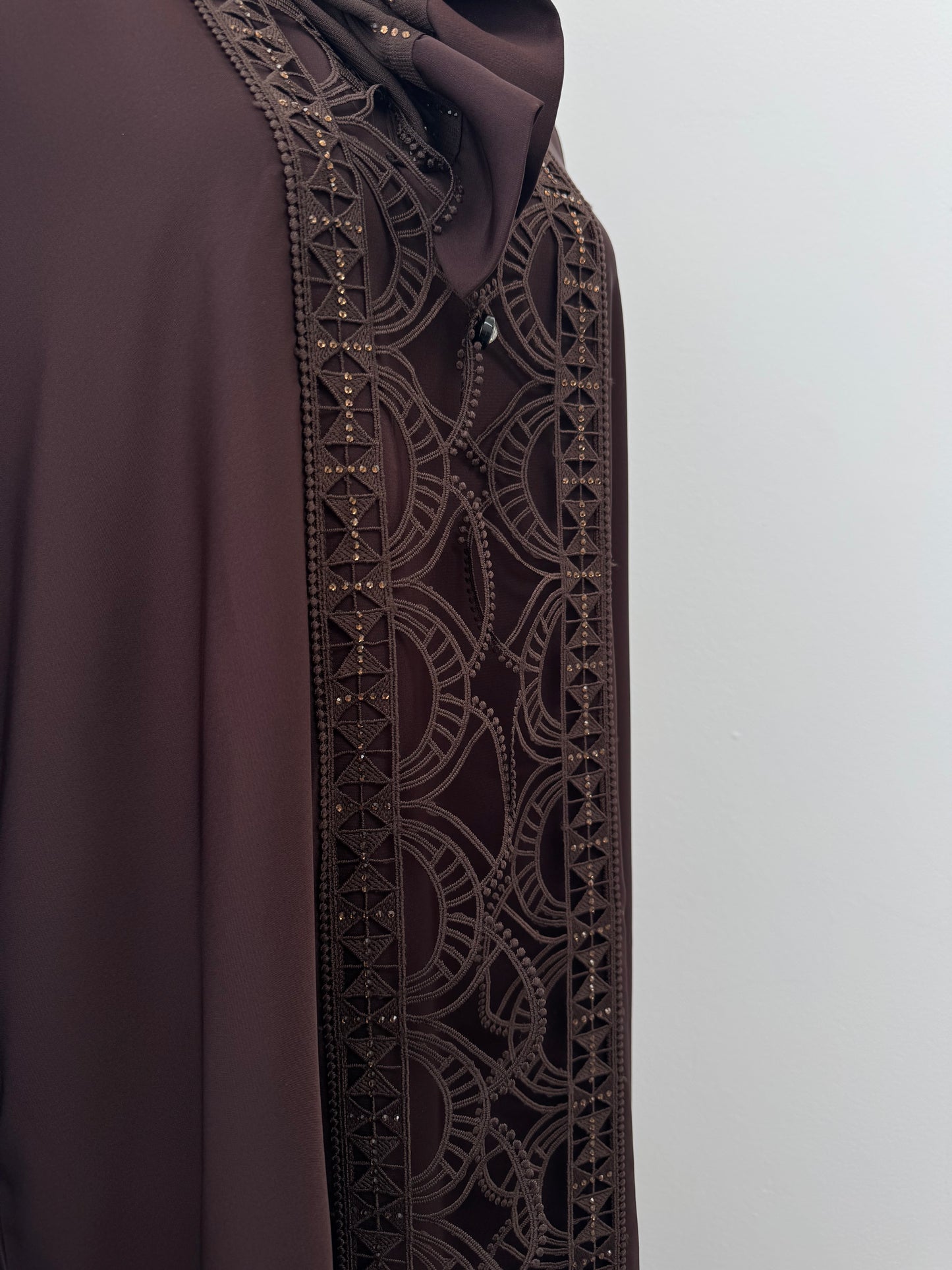 (G018) Syawal Abaya - Majestic Lace in Rich Brown