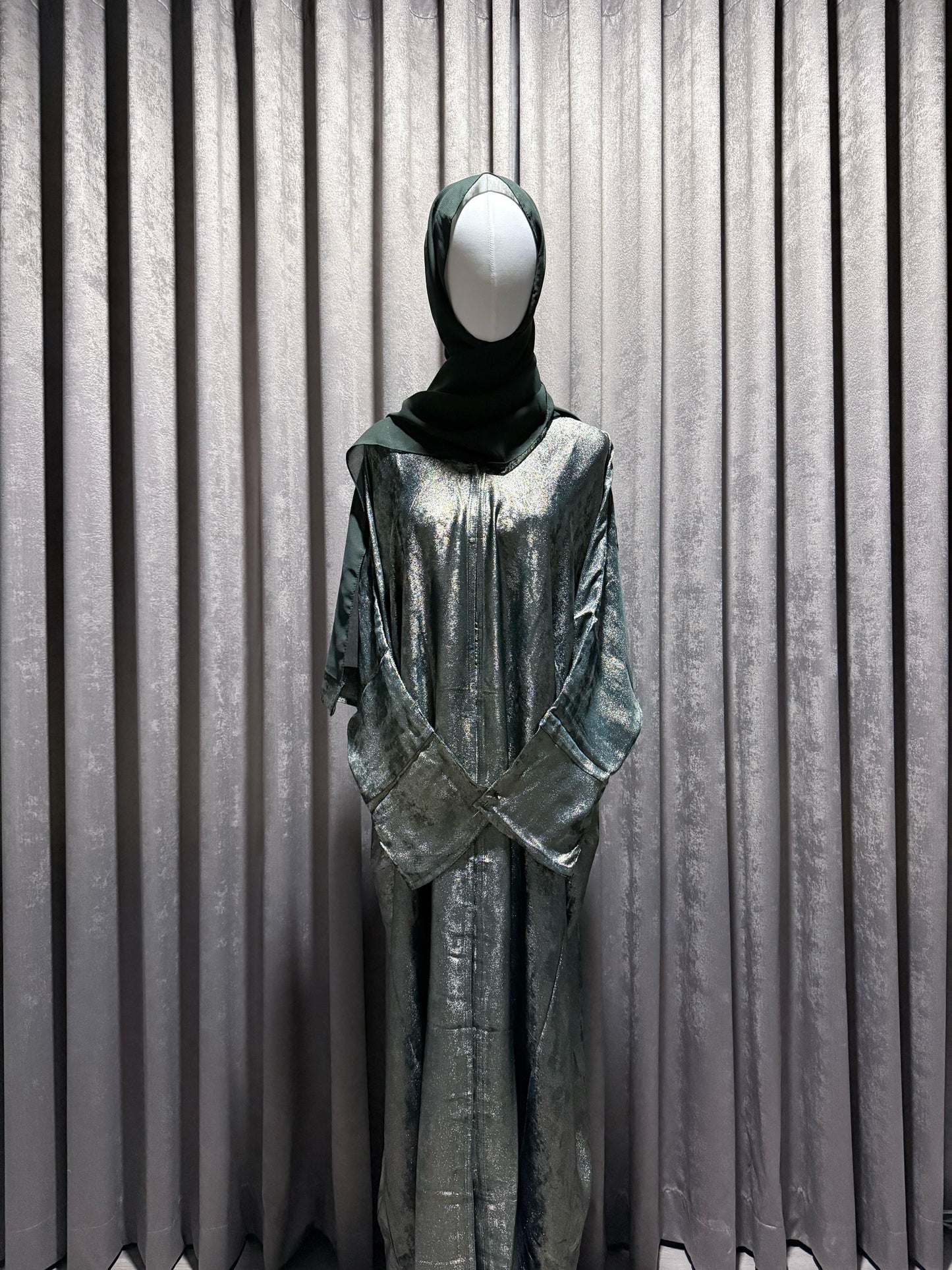 The Arabicas (D042) - Emerald Green Shimmer Abaya