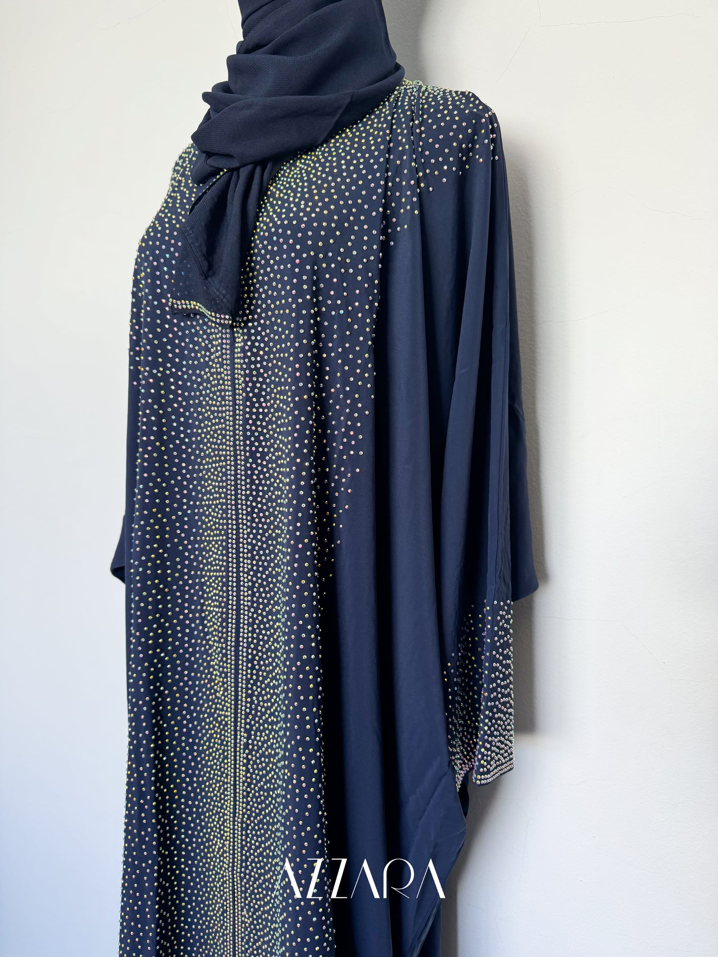 (B043) Straight Crystals Luxe in Midnight Blue
