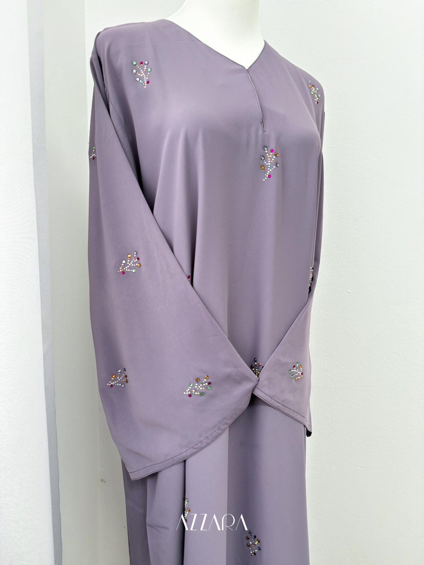 (B045) Crystal Radiance in Heather Purple