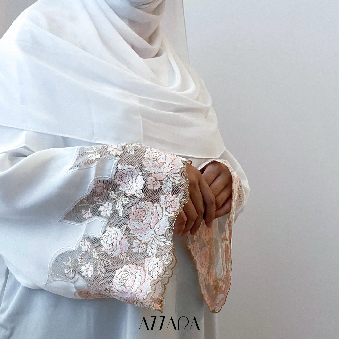 (F007) Aisya - White Flower Lace