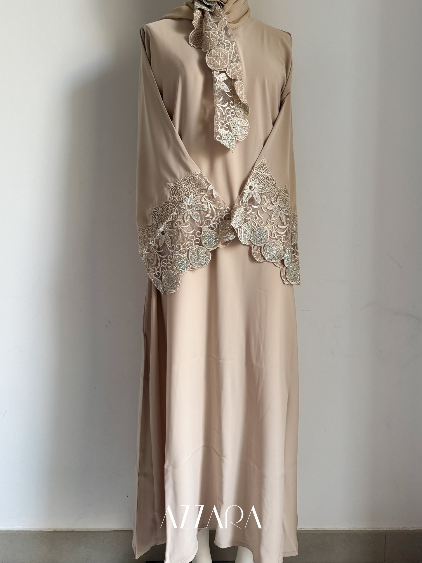 Laces Galore (C020) - Dark Beige