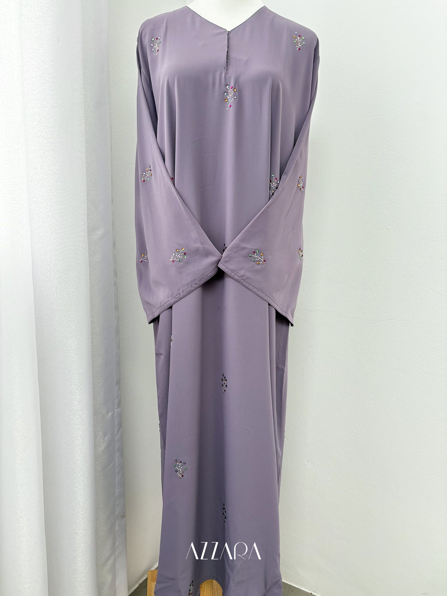(B045) Crystal Radiance in Heather Purple