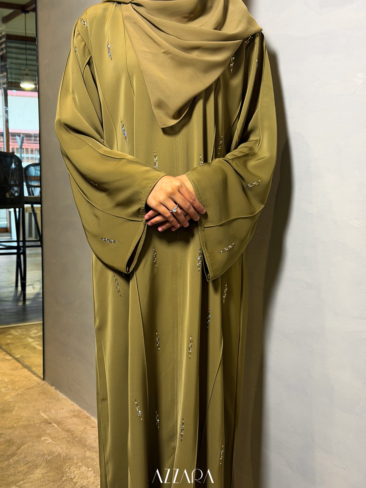 (N073) Raya Rossa - Prismara Swarovski in Olive