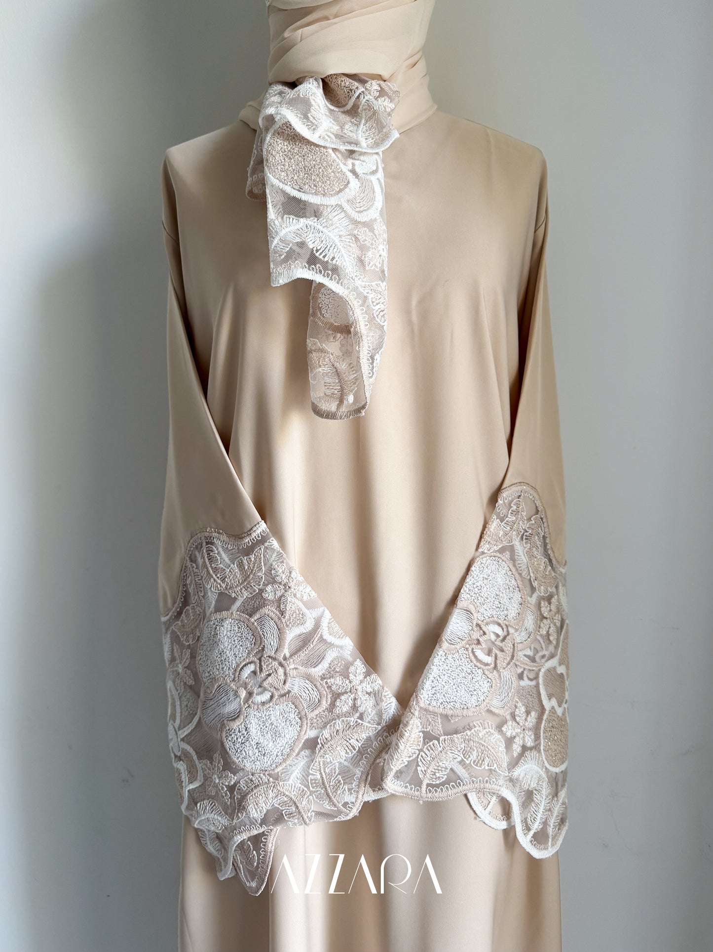 Laces Galore (C016) - Beige