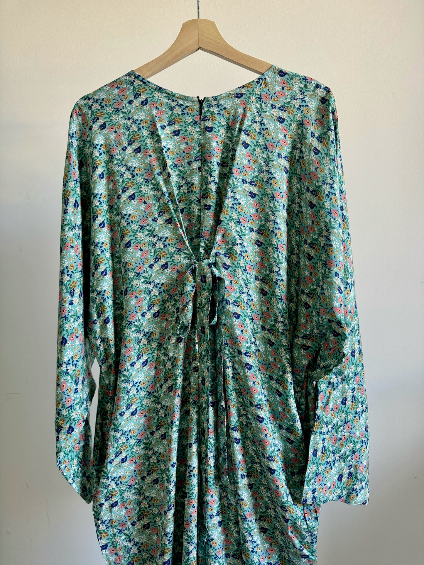 (F016) Mona Flora - Plus Size