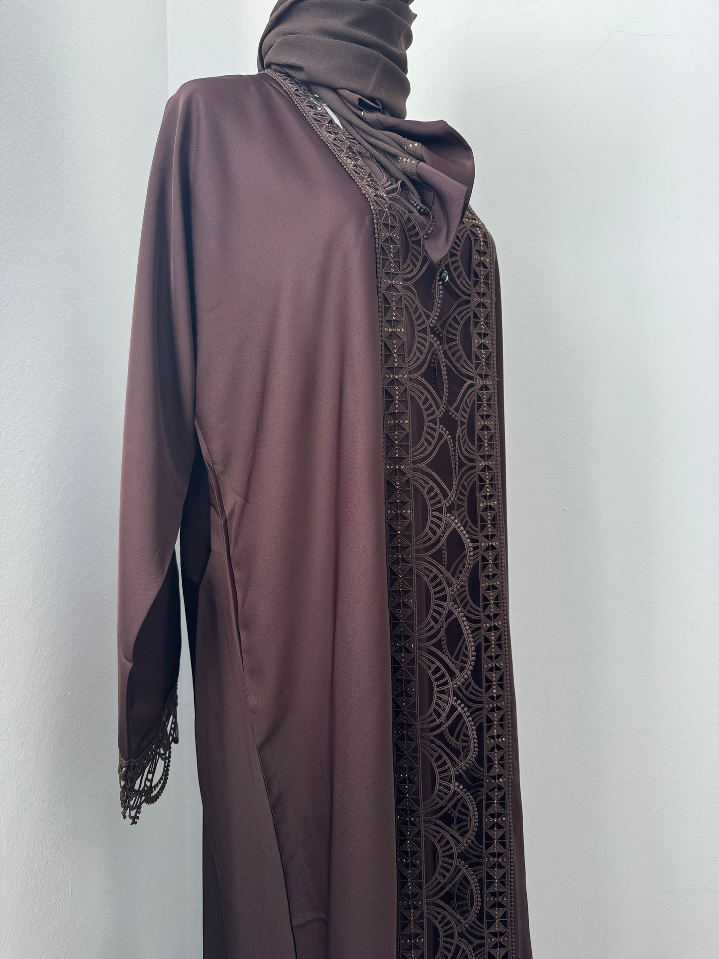 (G018) Syawal Abaya - Majestic Lace in Rich Brown