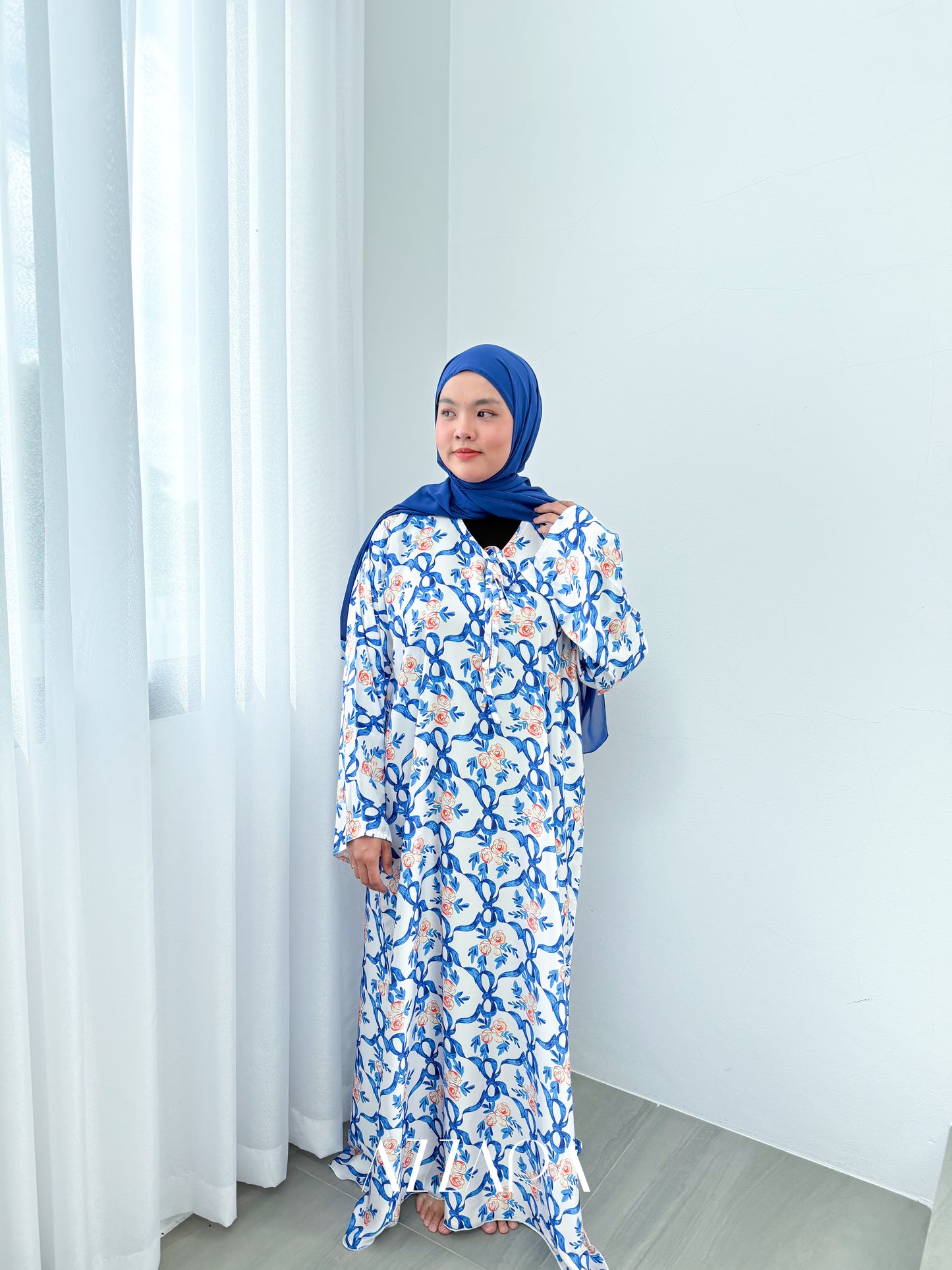 (N007) Luna Petals - Blue Coquette