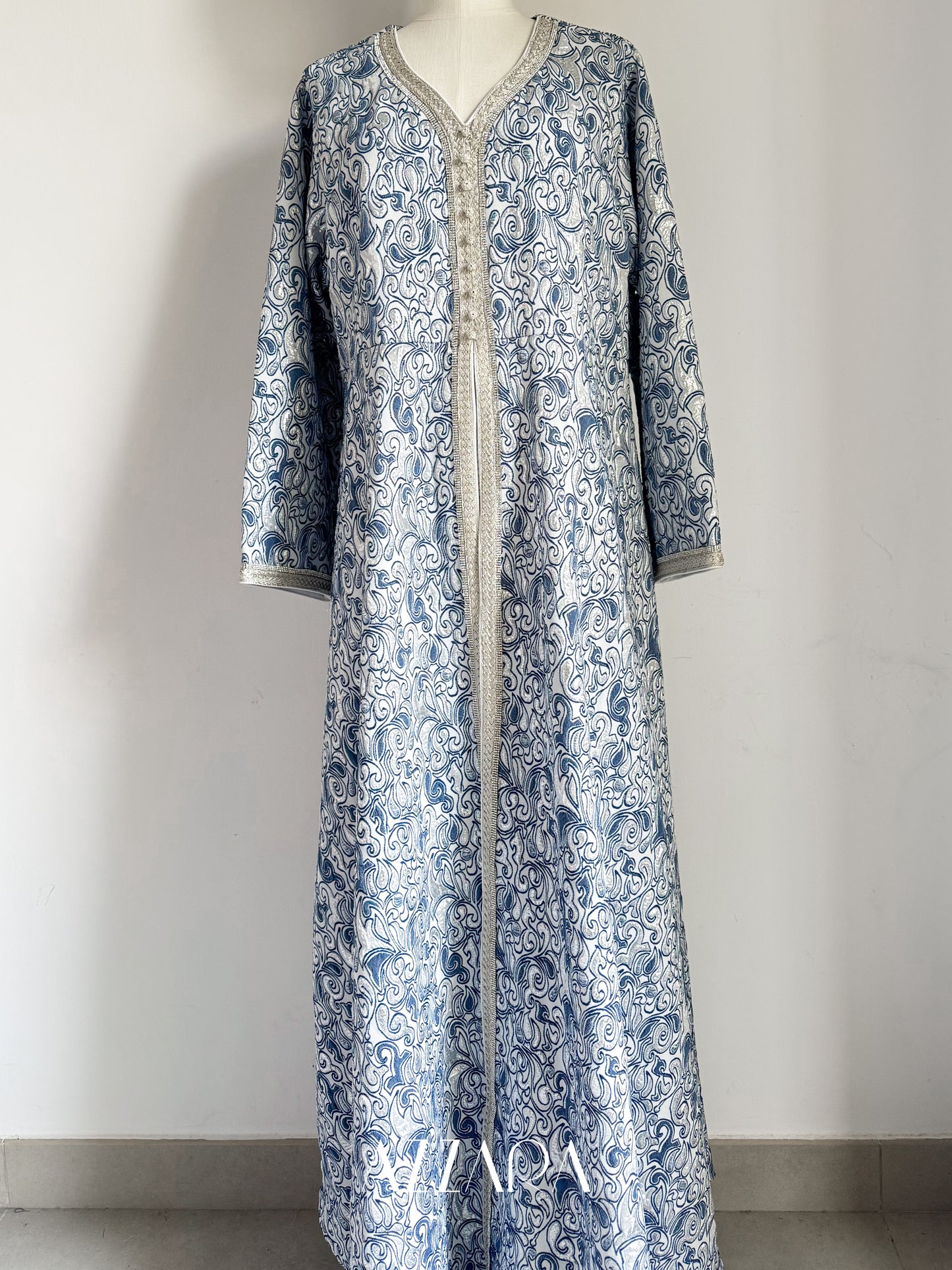 (B008) Marrakech Majesty in Blue