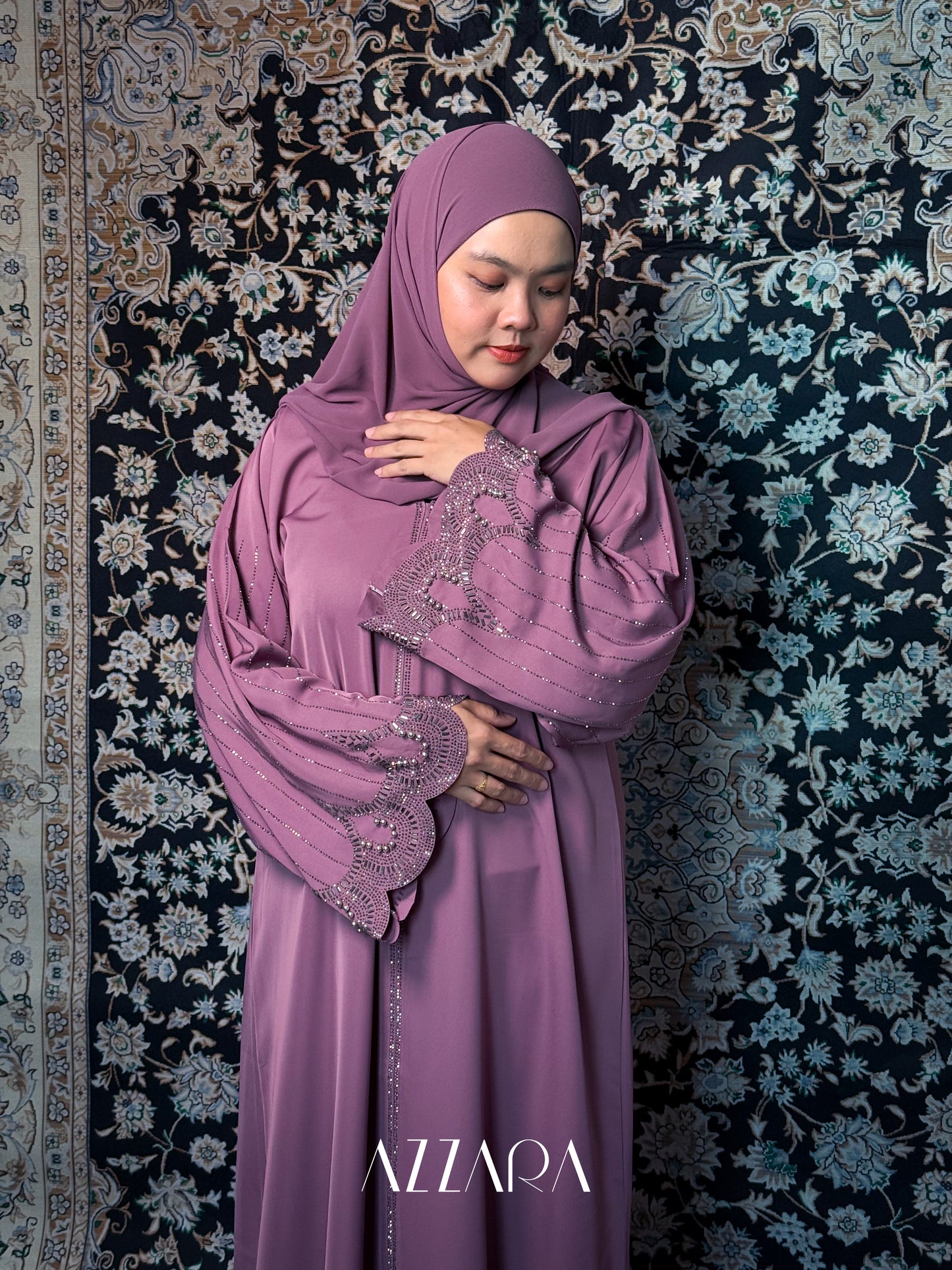 (N004) Luna Soraya - Bouquet Purple