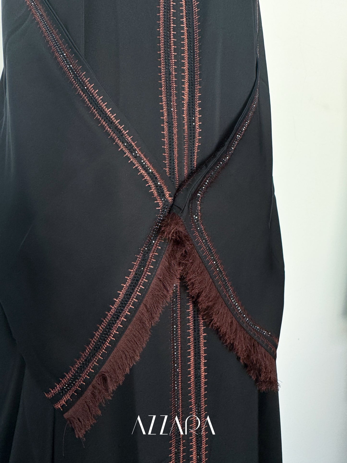 Ajman Abaya (A062) - Black with brown frayed