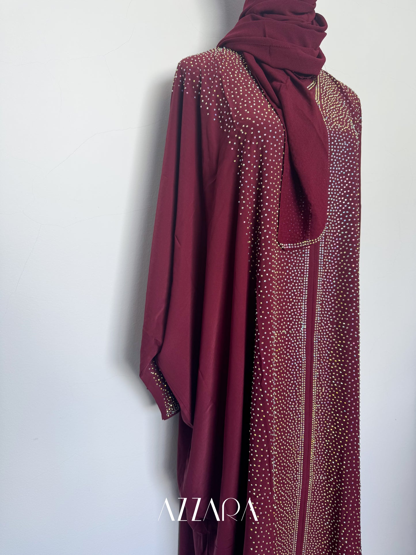 (B044) Straight Crystals Luxe in Maroon Oak