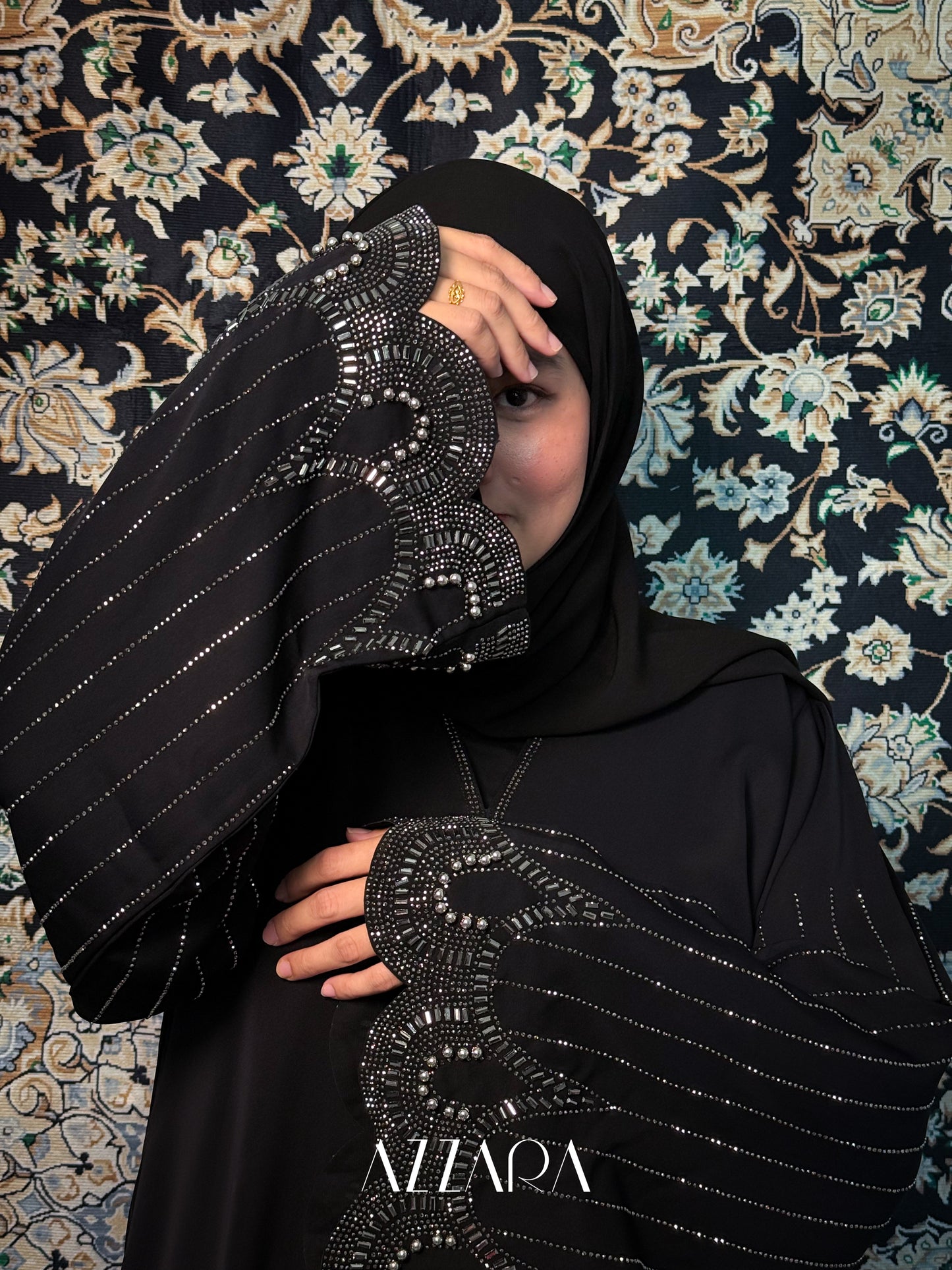 (N006) Luna Soraya - Jet Black