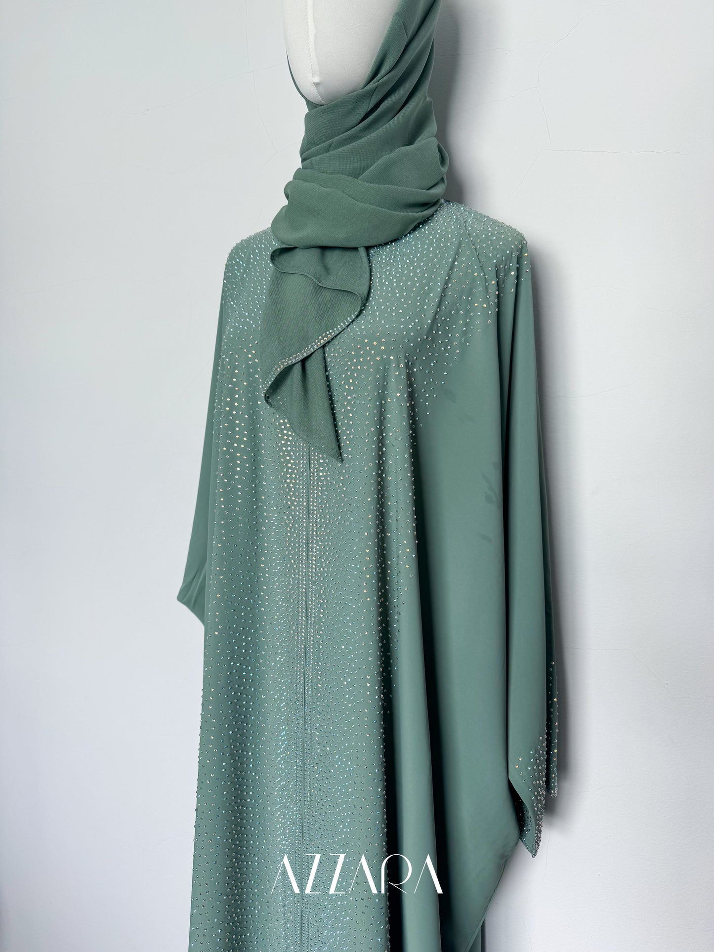 (B026) Straight Crystals Luxe in Greenish Teal