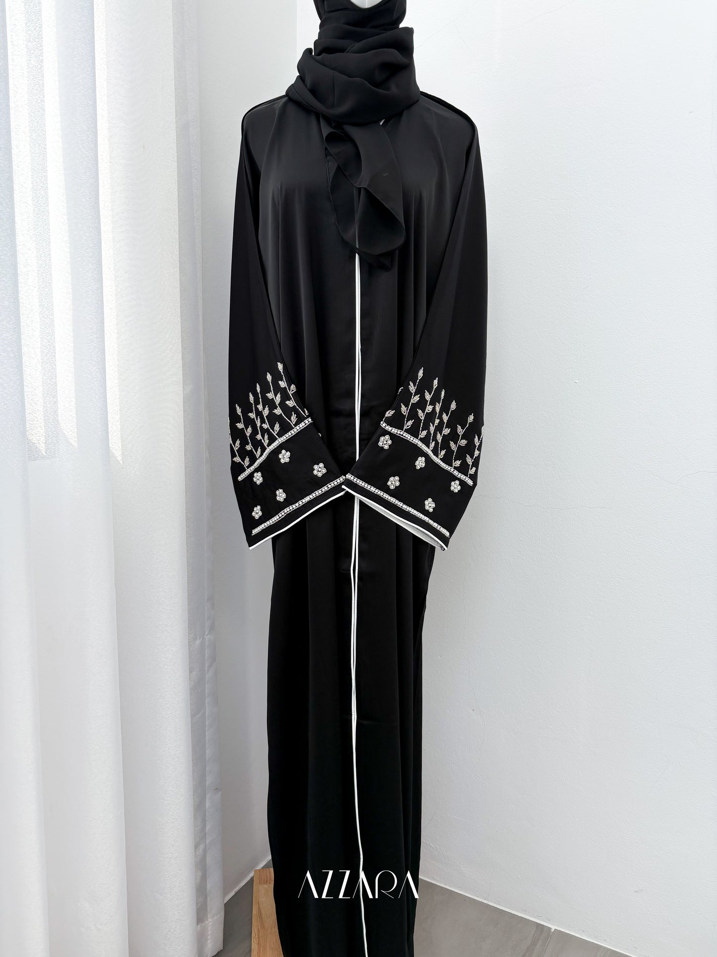 Sahara Abaya (D068) - Handworks Abaya (Black)