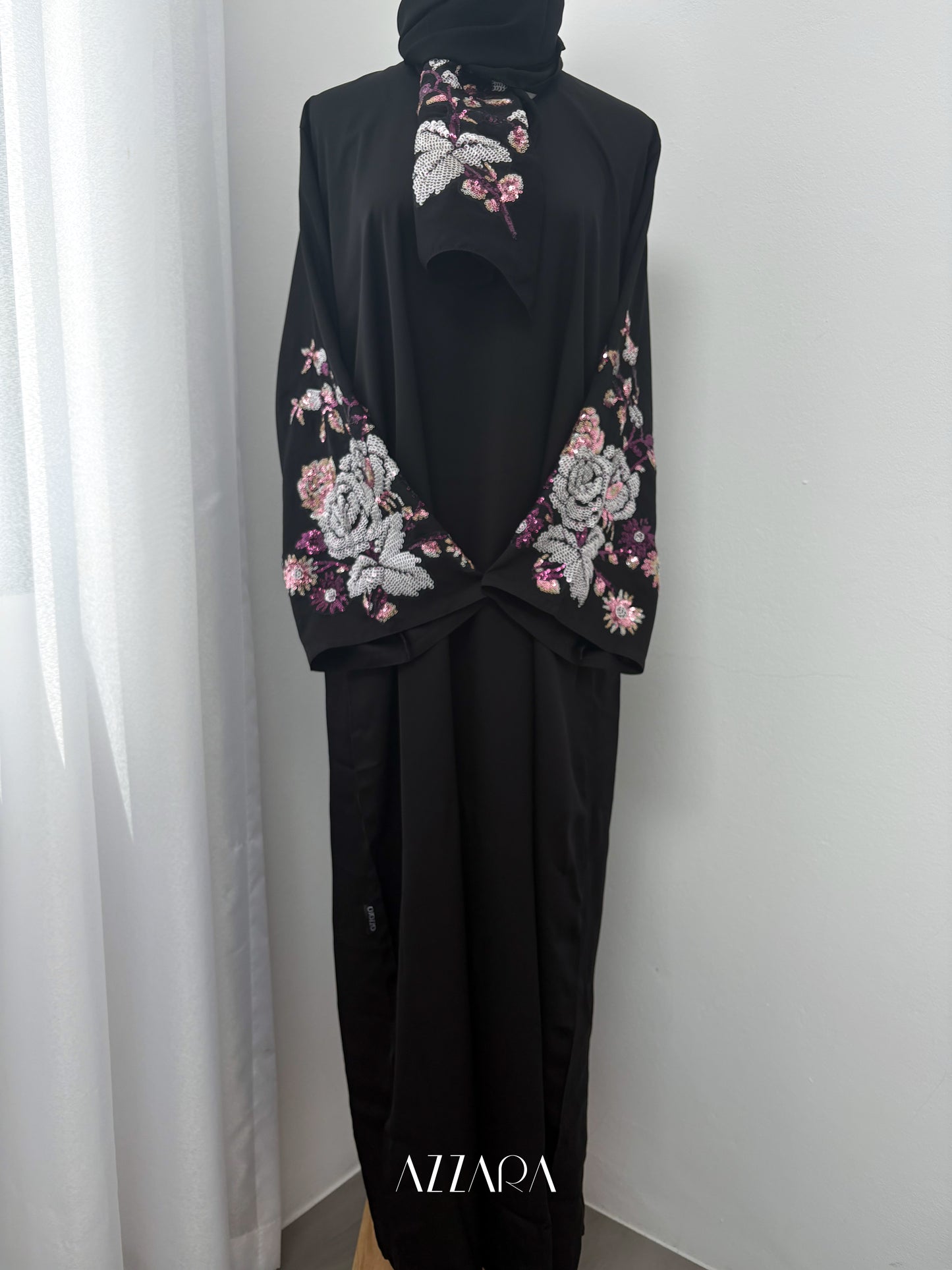 Zahra (F020) - Black Labuci Patching