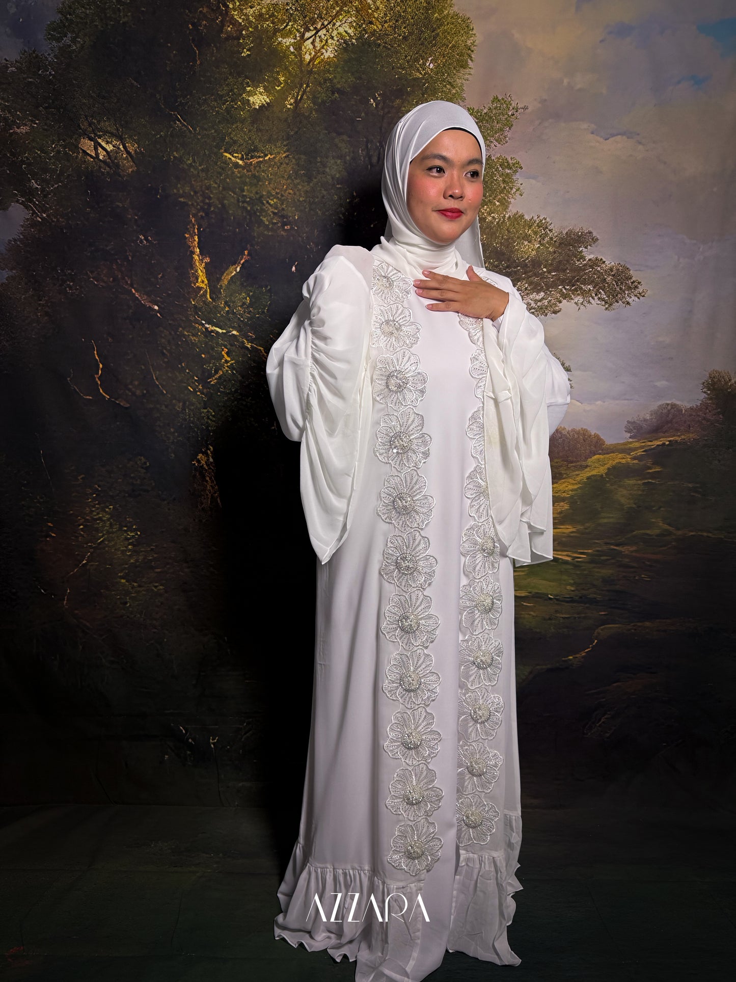 (N030) Calestara Summer - White and Ivory