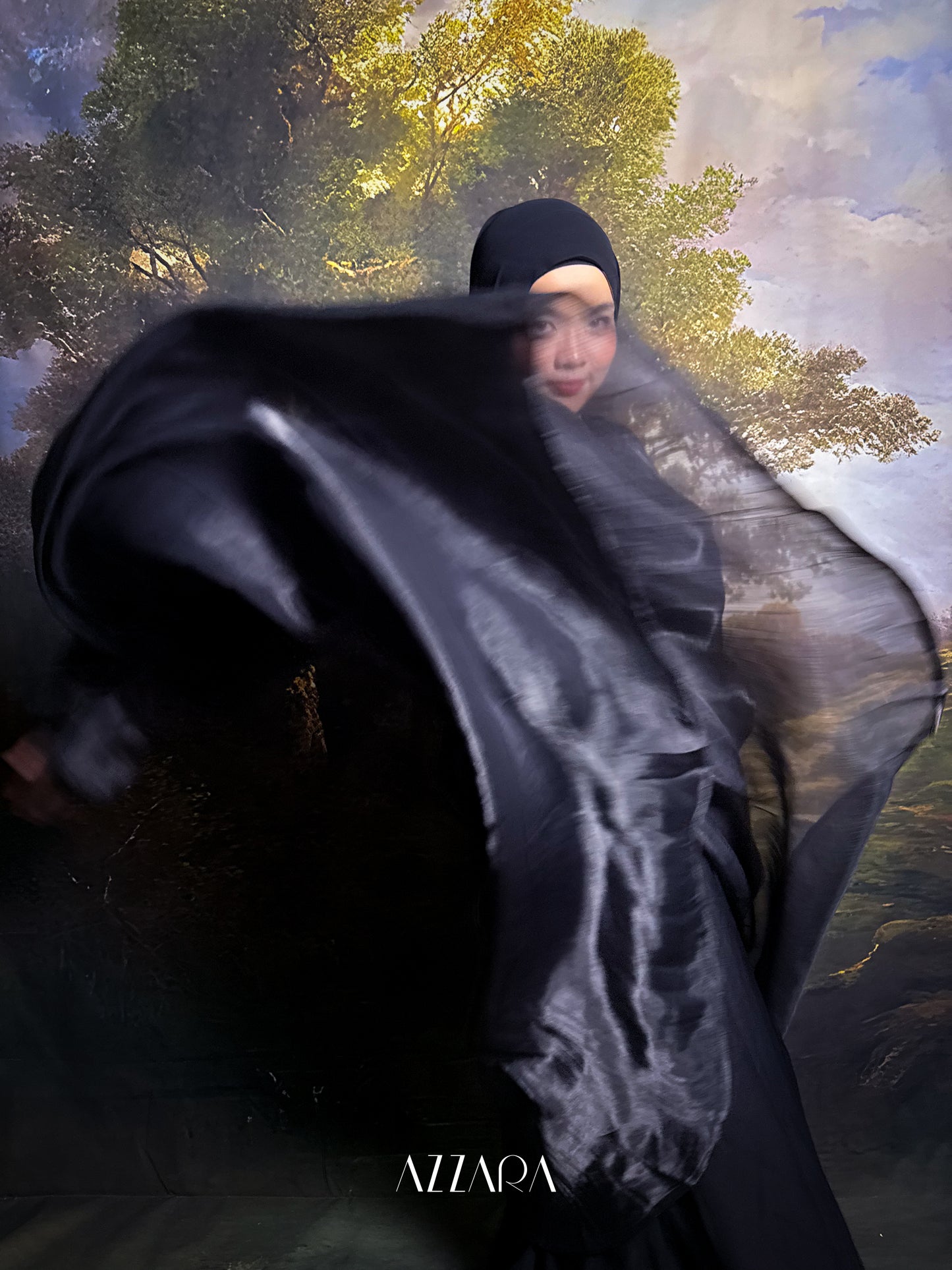 (N029) Nura Elira Summer - Raven Black
