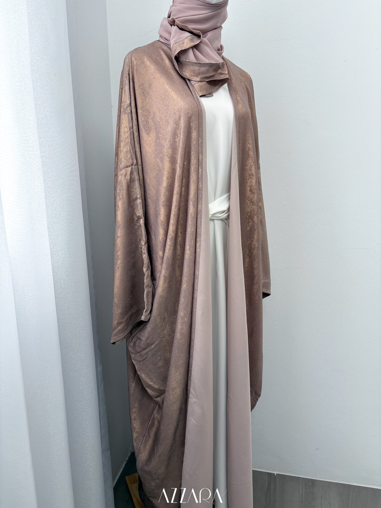 (N039) Ophelia Velvet in Pale Brown