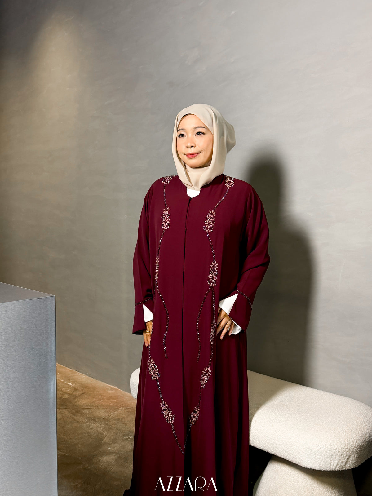 (P001) - Abaya Luxé Custom Made (Maroon)