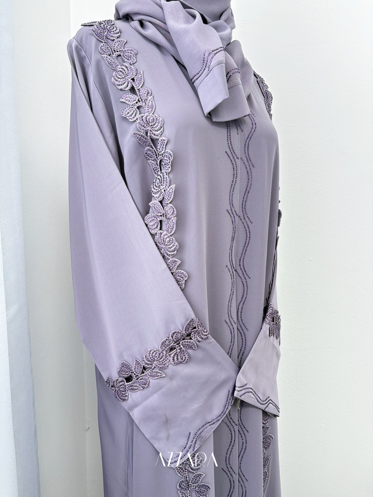 (D075) Sahara Abaya - Purple Beads