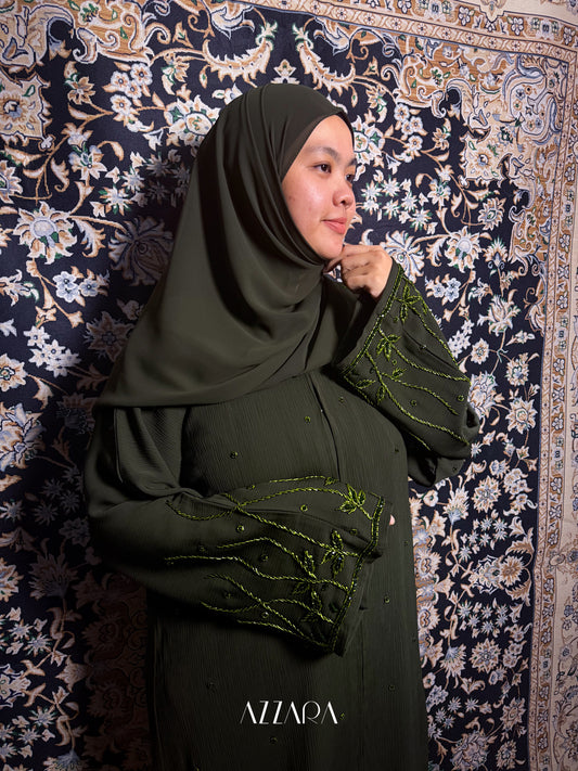(N035) Zahraat Premium in Myrtle Green