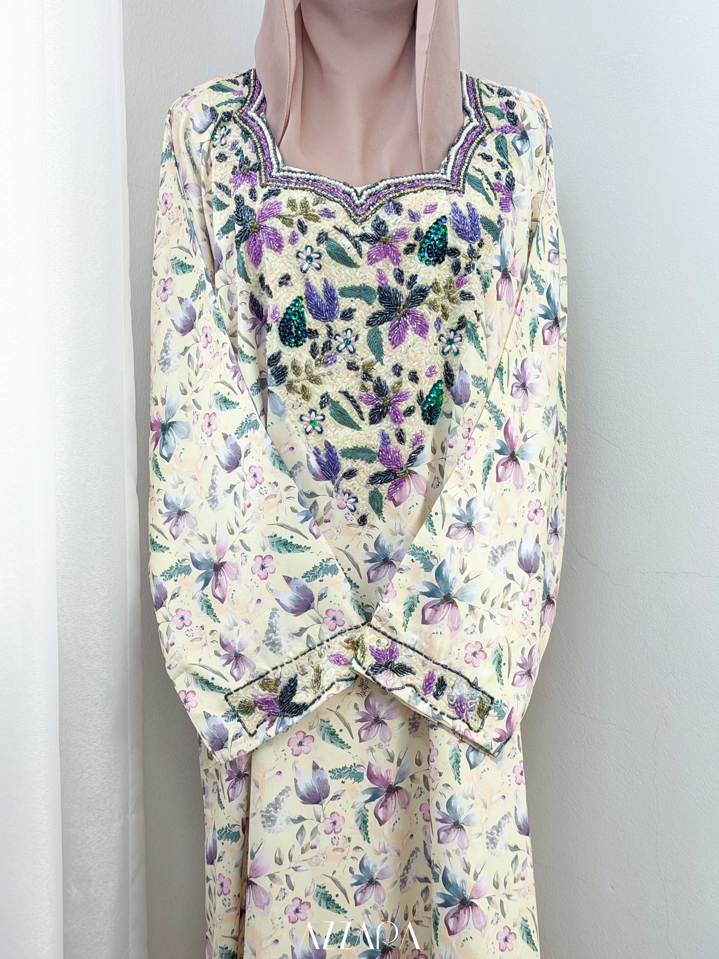 M022 - Exclusive Mukhawar (RTW)