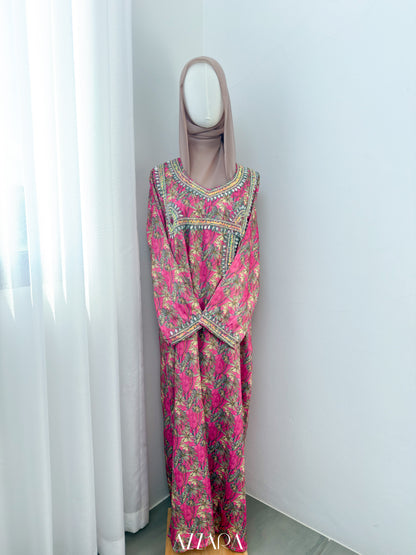 M015 - Exclusive Mukhawar (RTW)