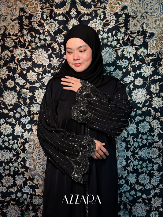 (N006) Luna Soraya - Jet Black
