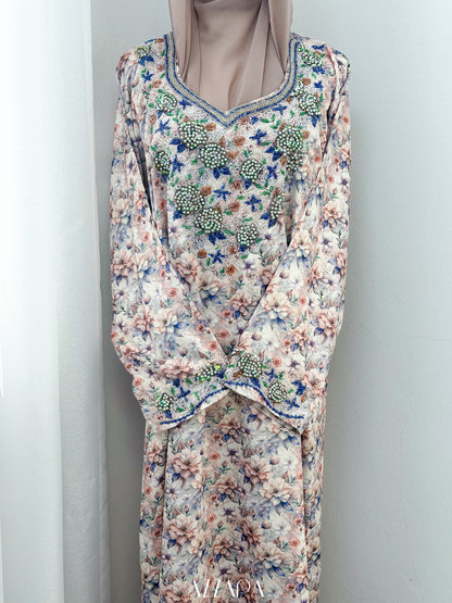 M030 - Exclusive Mukhawar (RTW)
