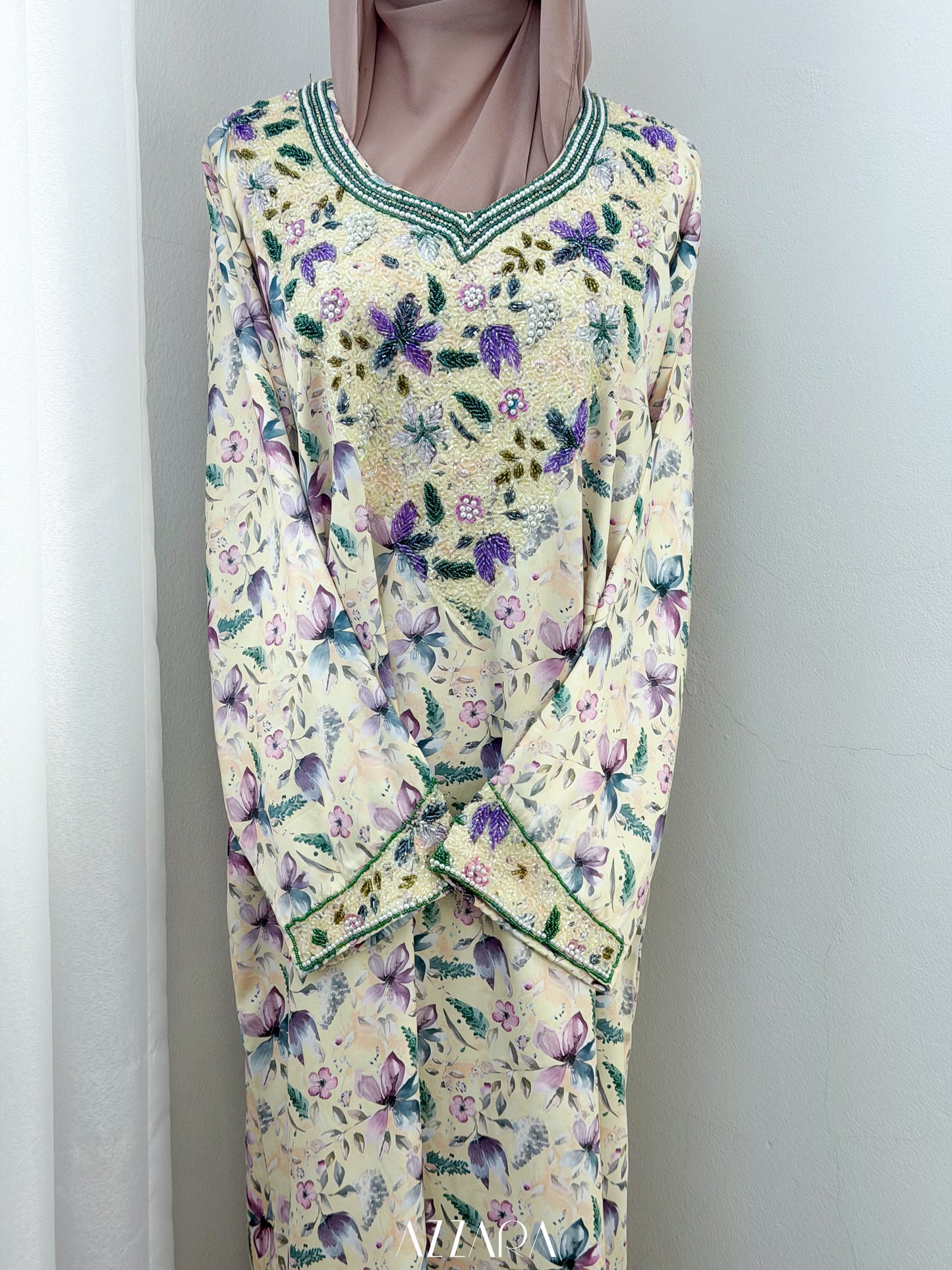 M014 - Exclusive Mukhawar (RTW)