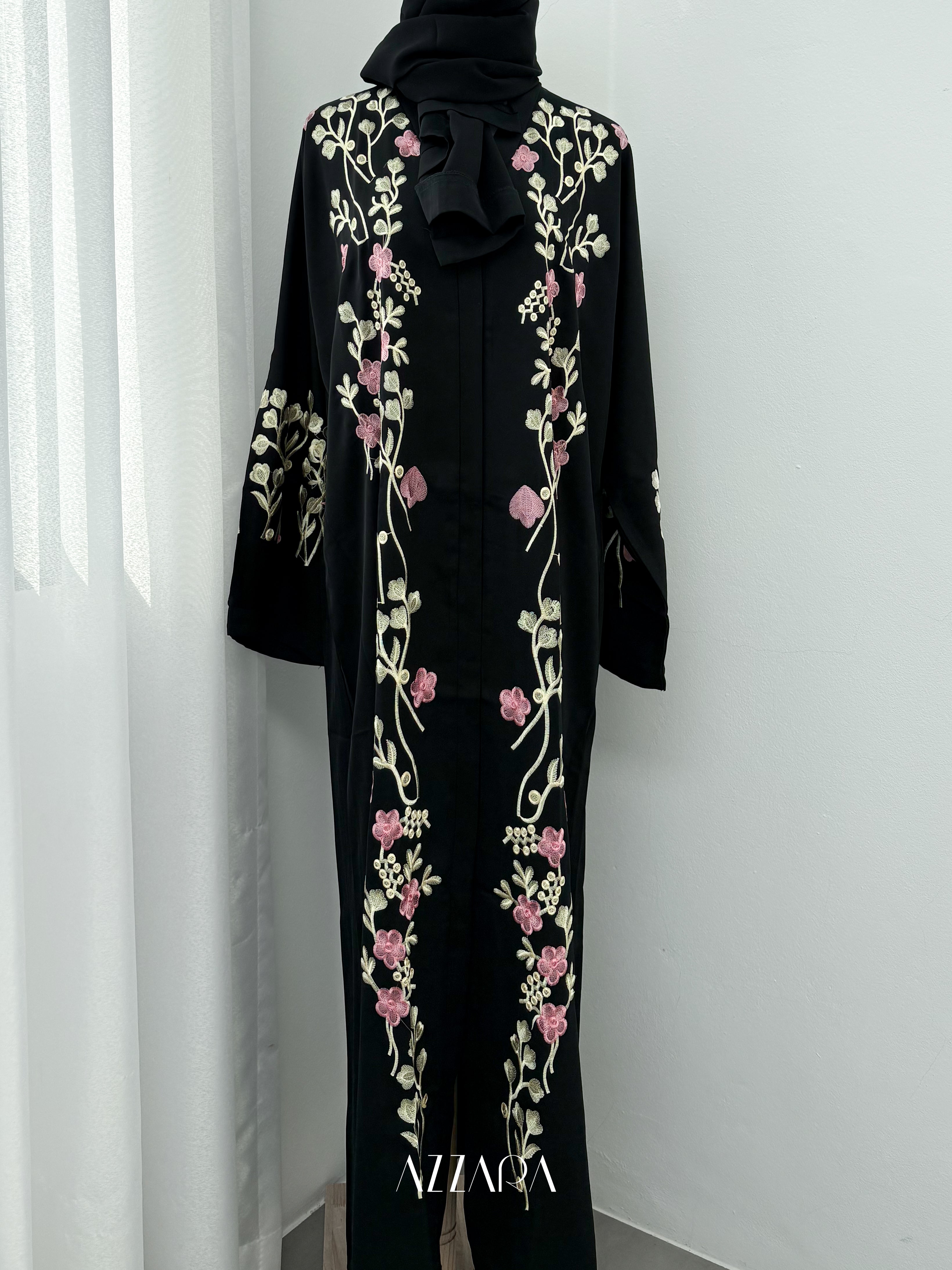 D072) Sahara Abaya - Black Flower Embroidery – Azzara