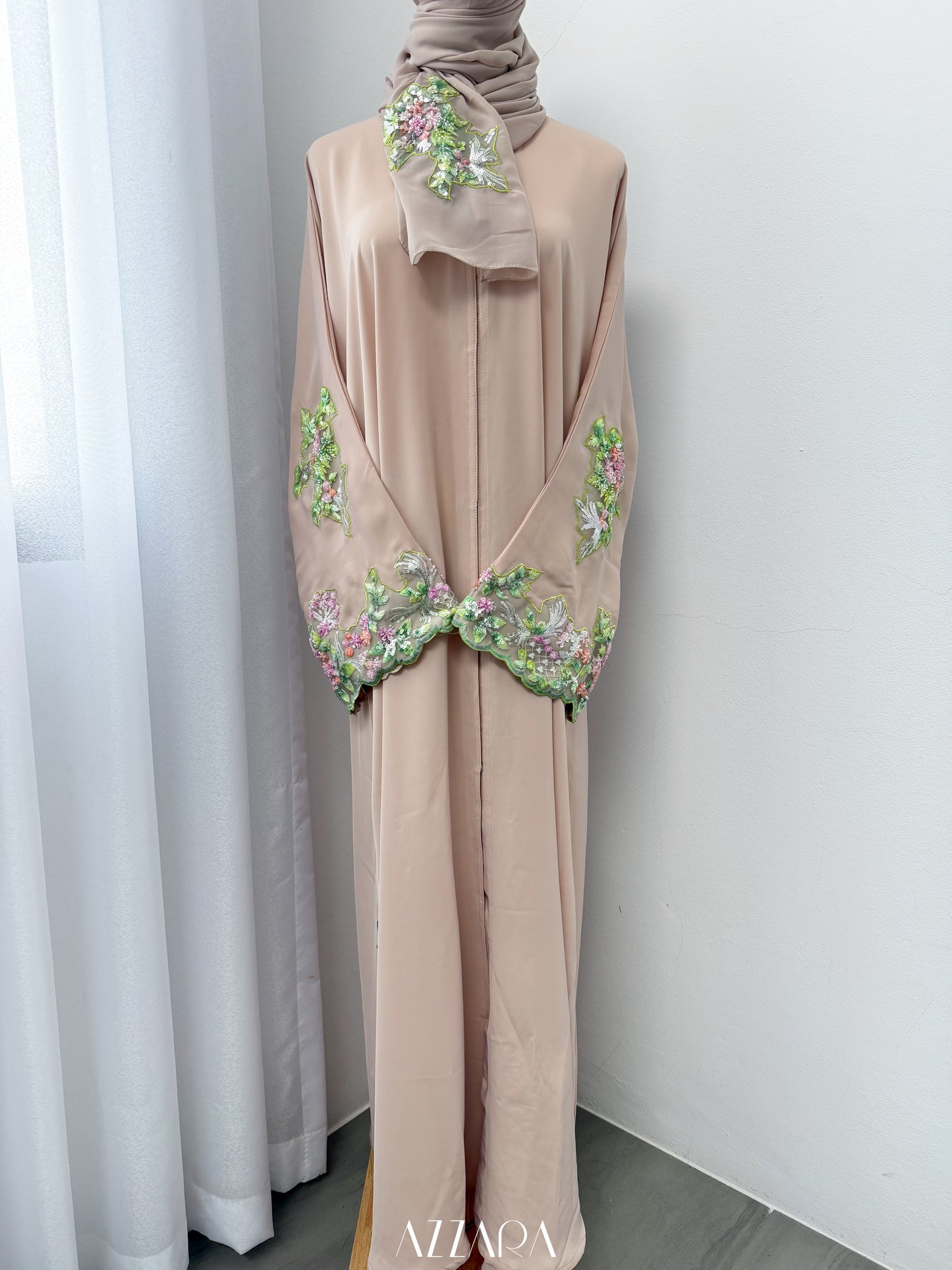 (D093) Sahara Abaya - Exclusive Beige Abaya