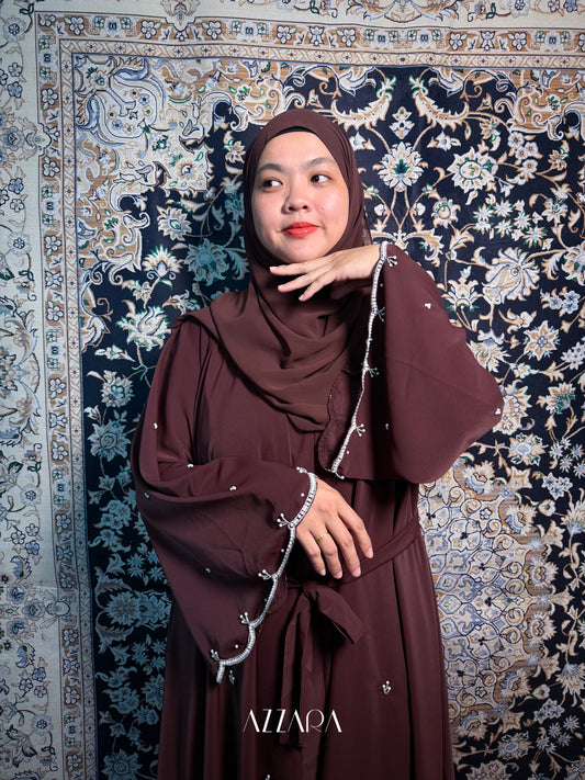 (N031) Puteri in Rich Brown