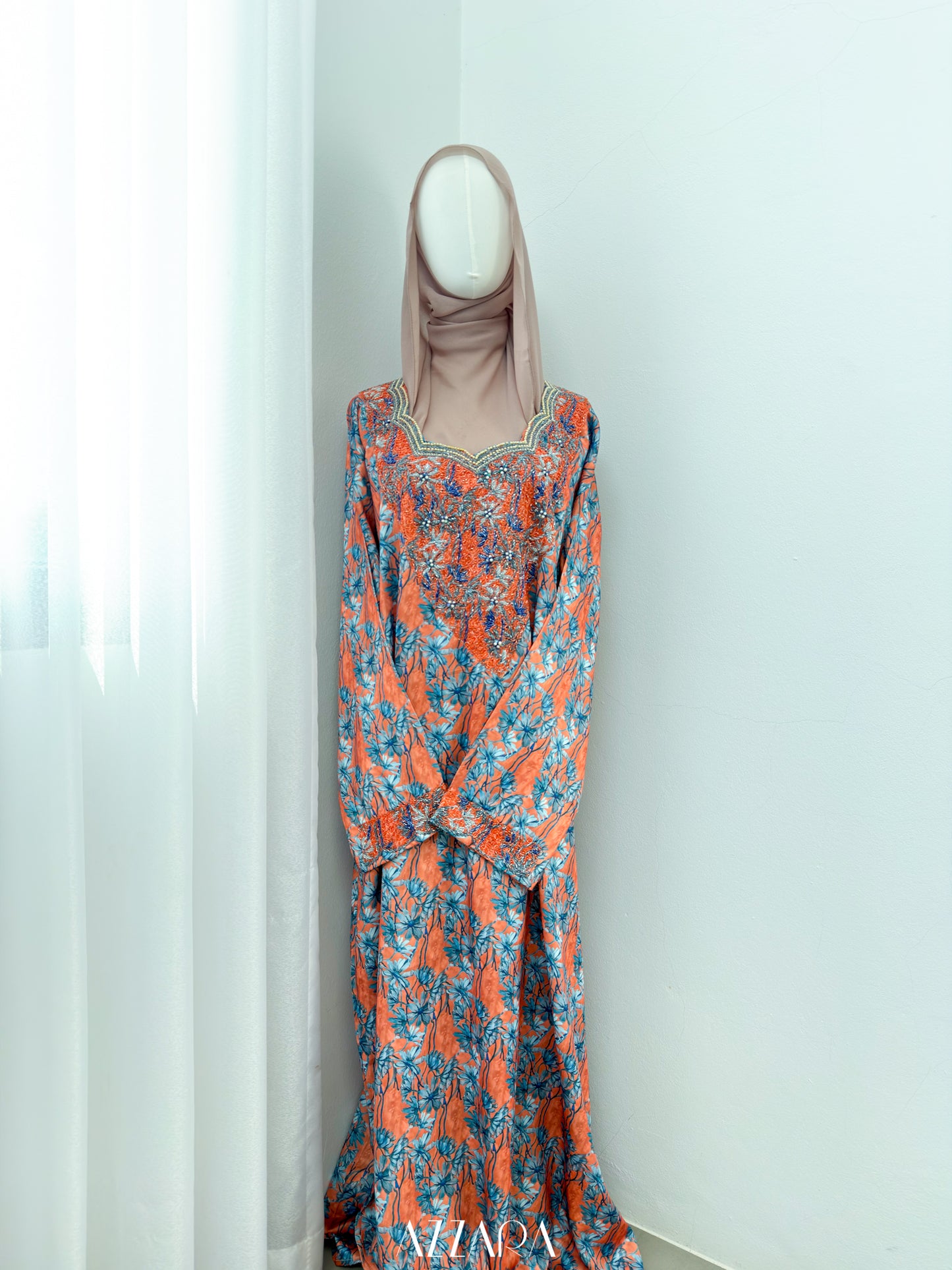 M037 - Exclusive Mukhawar (RTW)