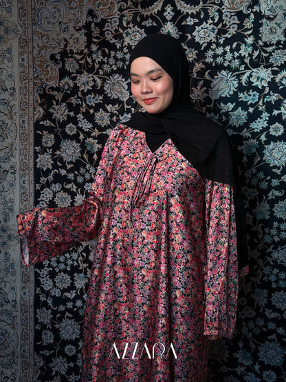 (N011) Luna Petals - Black