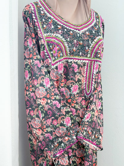 M013 - Exclusive Mukhawar (RTW)