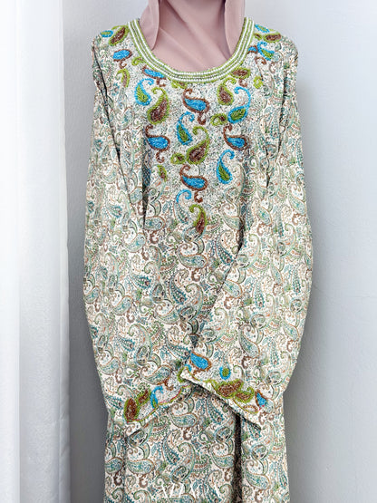 M026 - Exclusive Mukhawar (RTW)