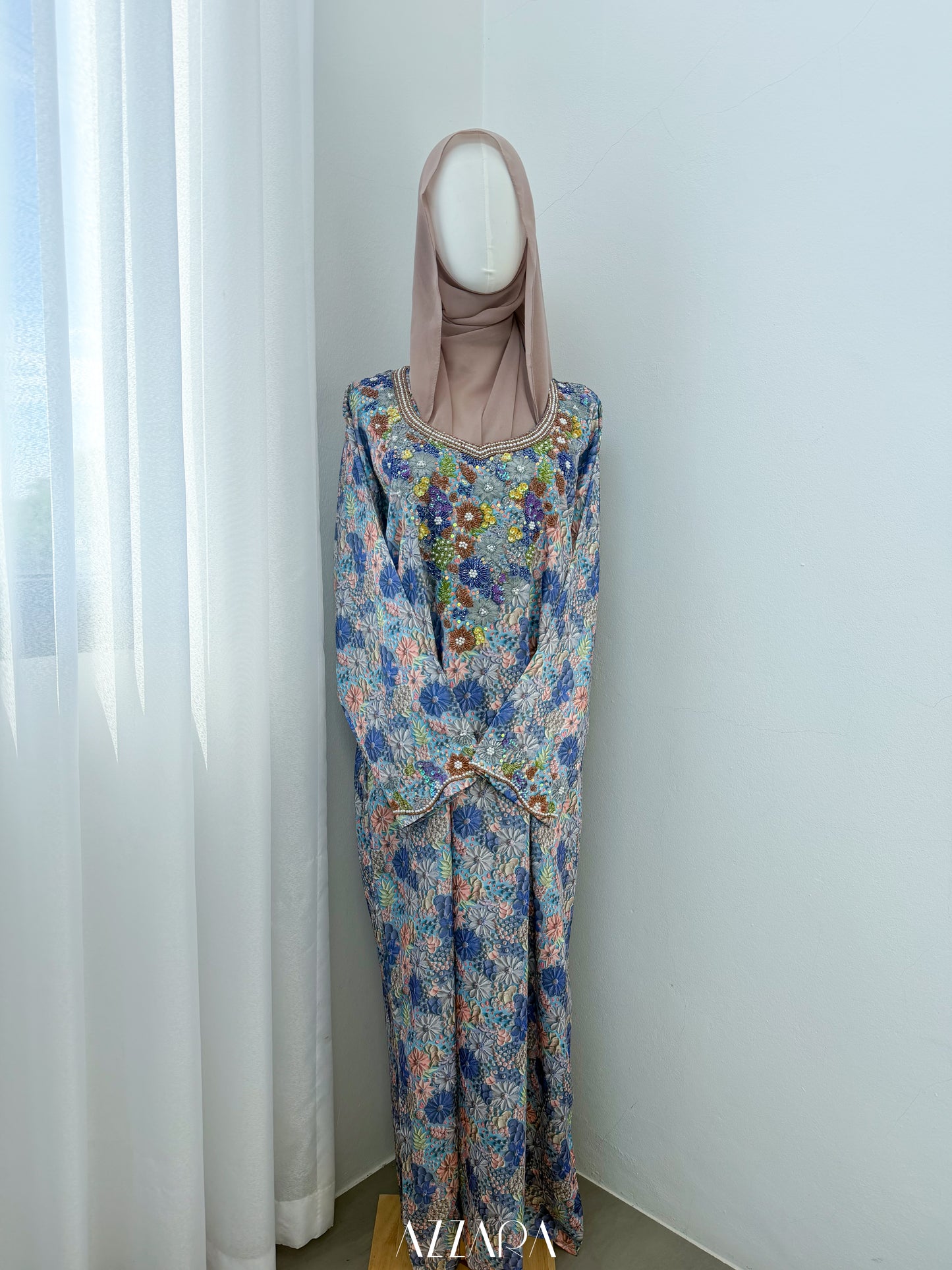 M009 - Exclusive Mukhawar (RTW)