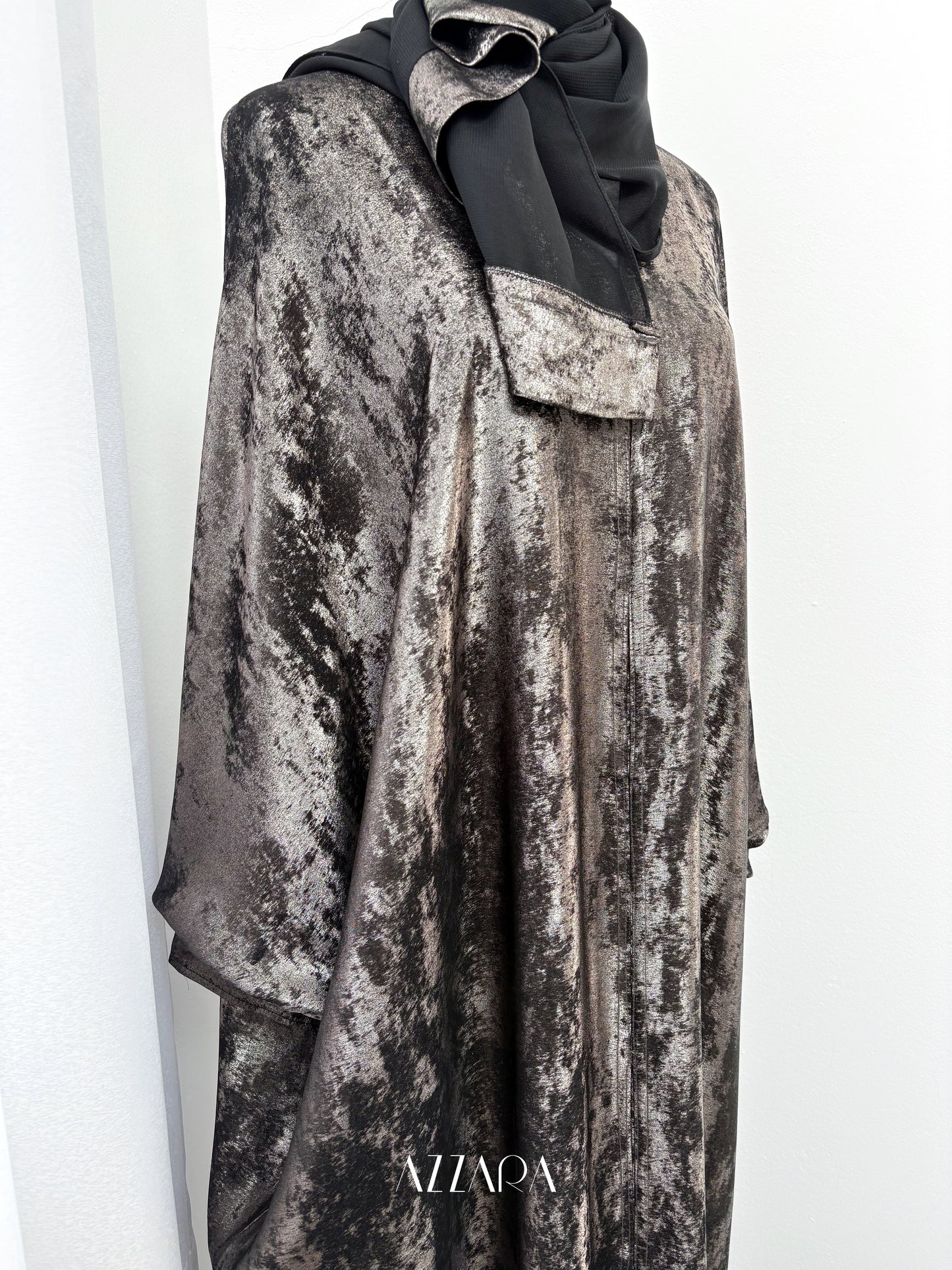 (D089) Sahara Abaya - Silver on Black Shimmer Batwing