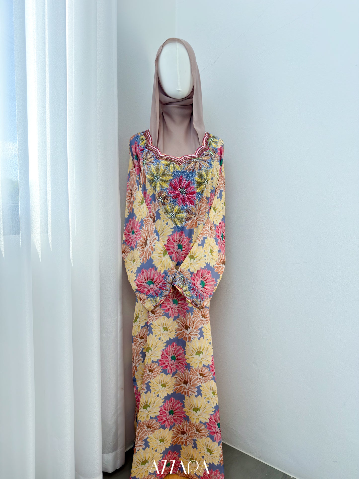 M021 - Exclusive Mukhawar (RTW)