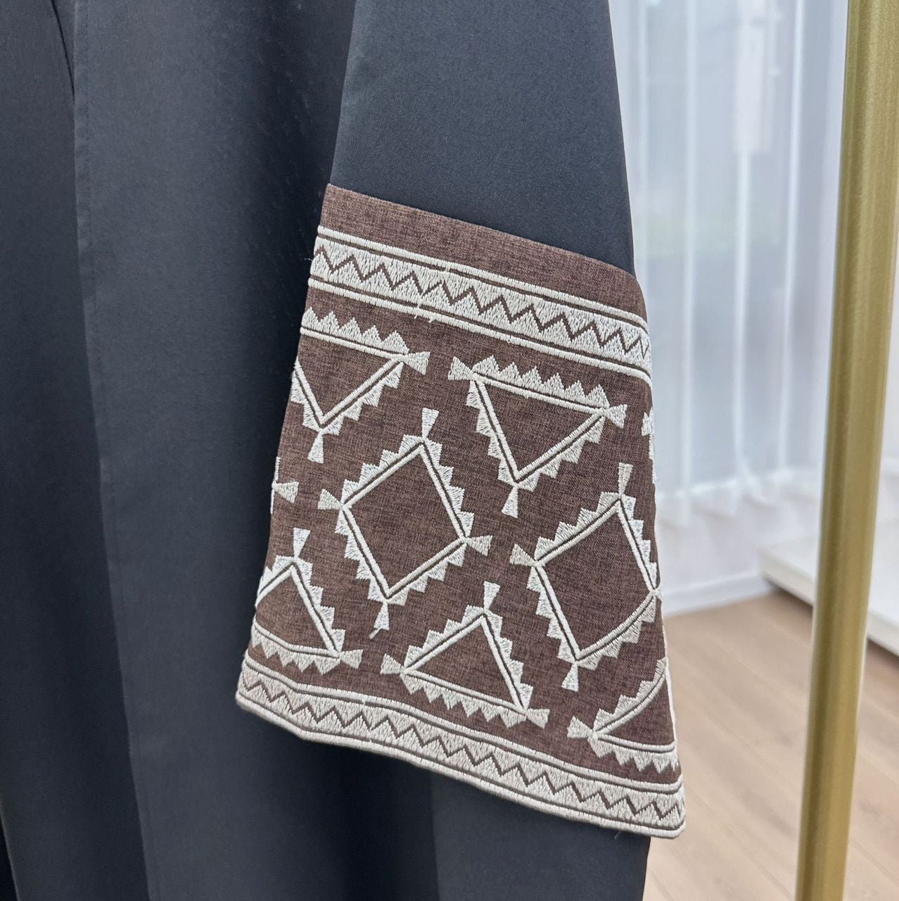 Jannah - Brown Arsy (Open Abaya)