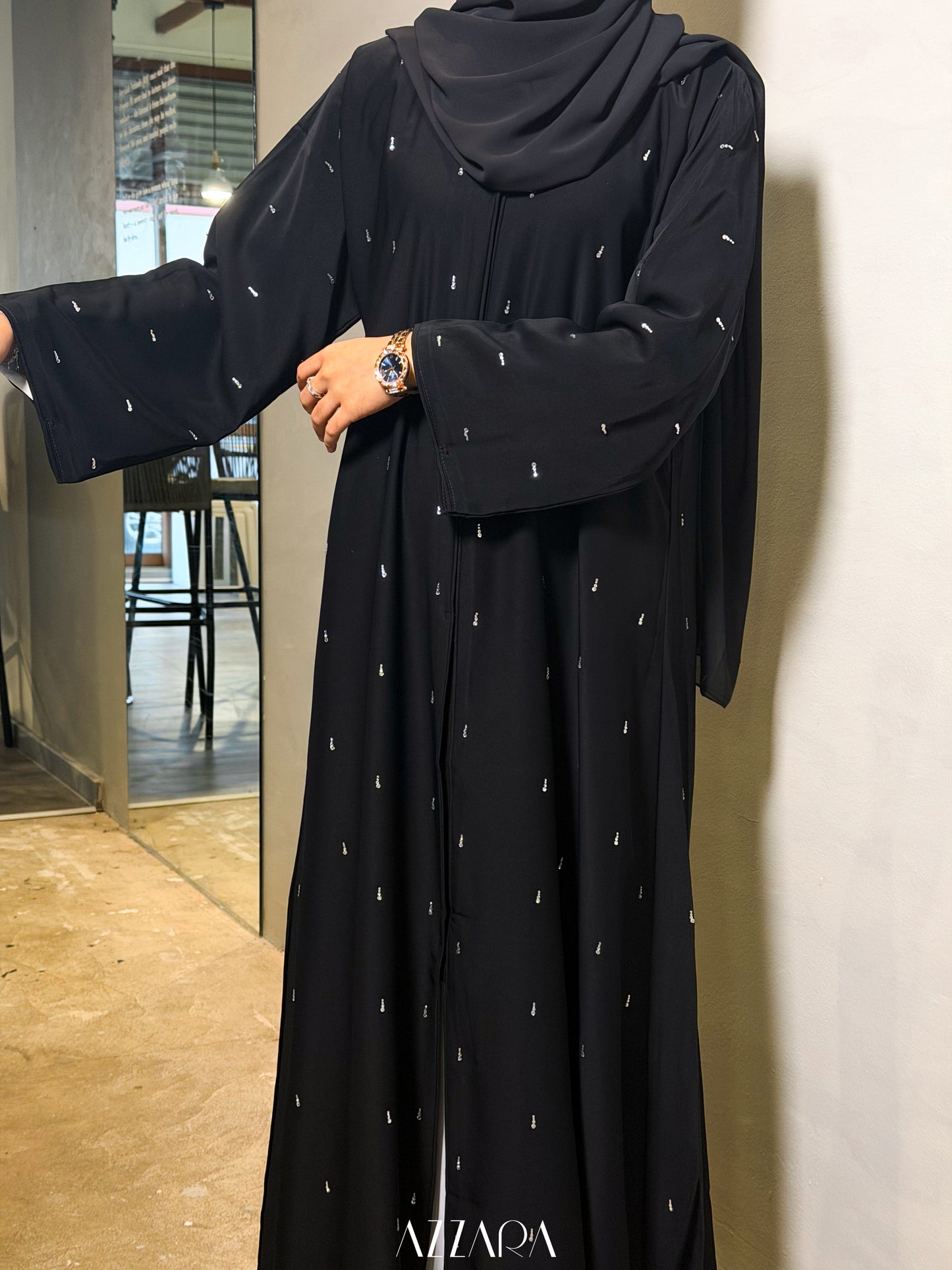 (N068) Raya Rossa - Swarovski Drops in Black